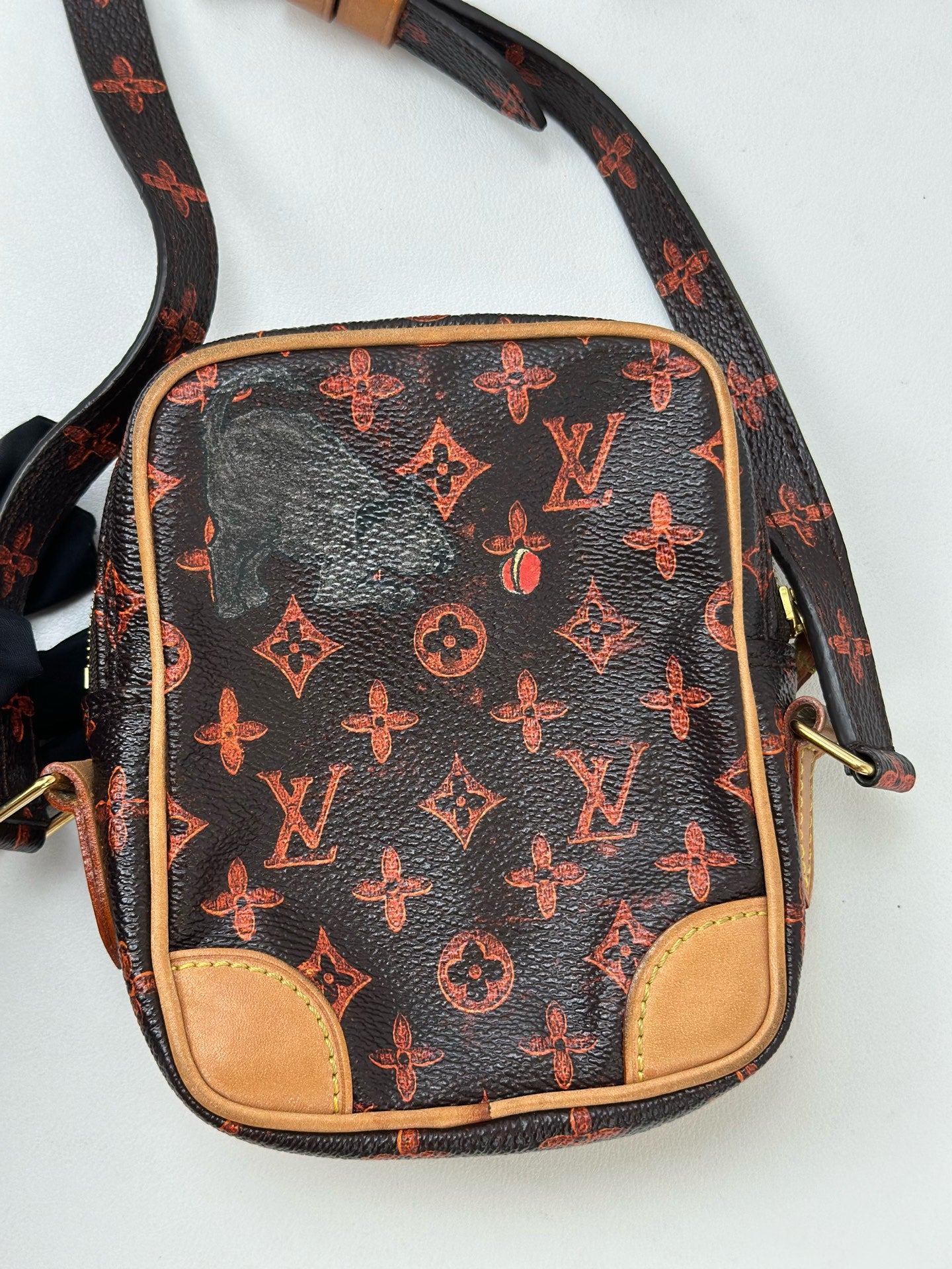 Louis Vuitton - Catogram Mini Pouch - Leather - Brown - (mini)