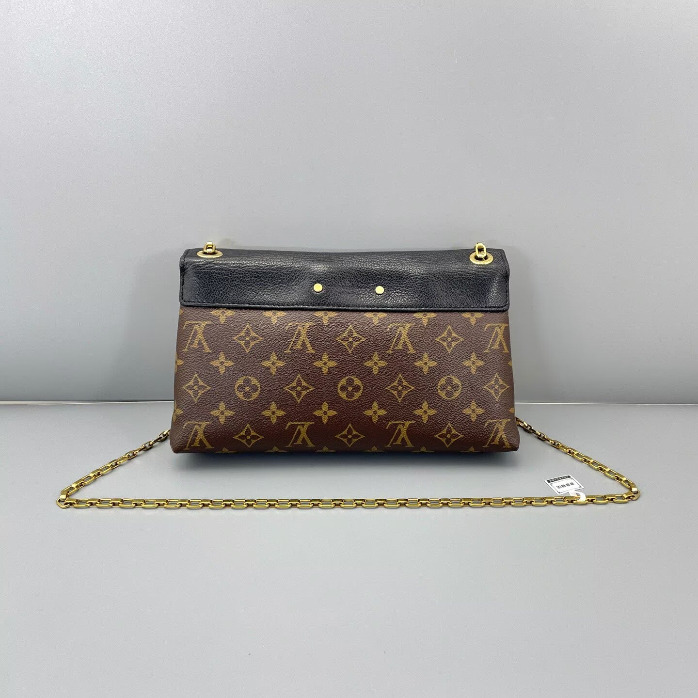 Louis Vuitton - Chain Louise - Monogram coated canvas and grained leather - Monogram Brown with Black flap and Gold-tone hardware - (Small)
