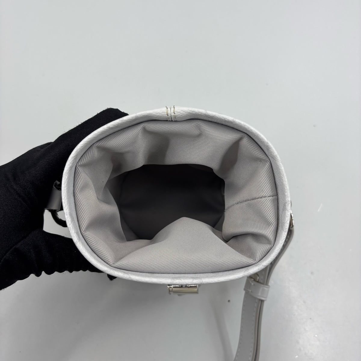 Louis Vuitton - Chalk Nano - Cloth - White - (mini)