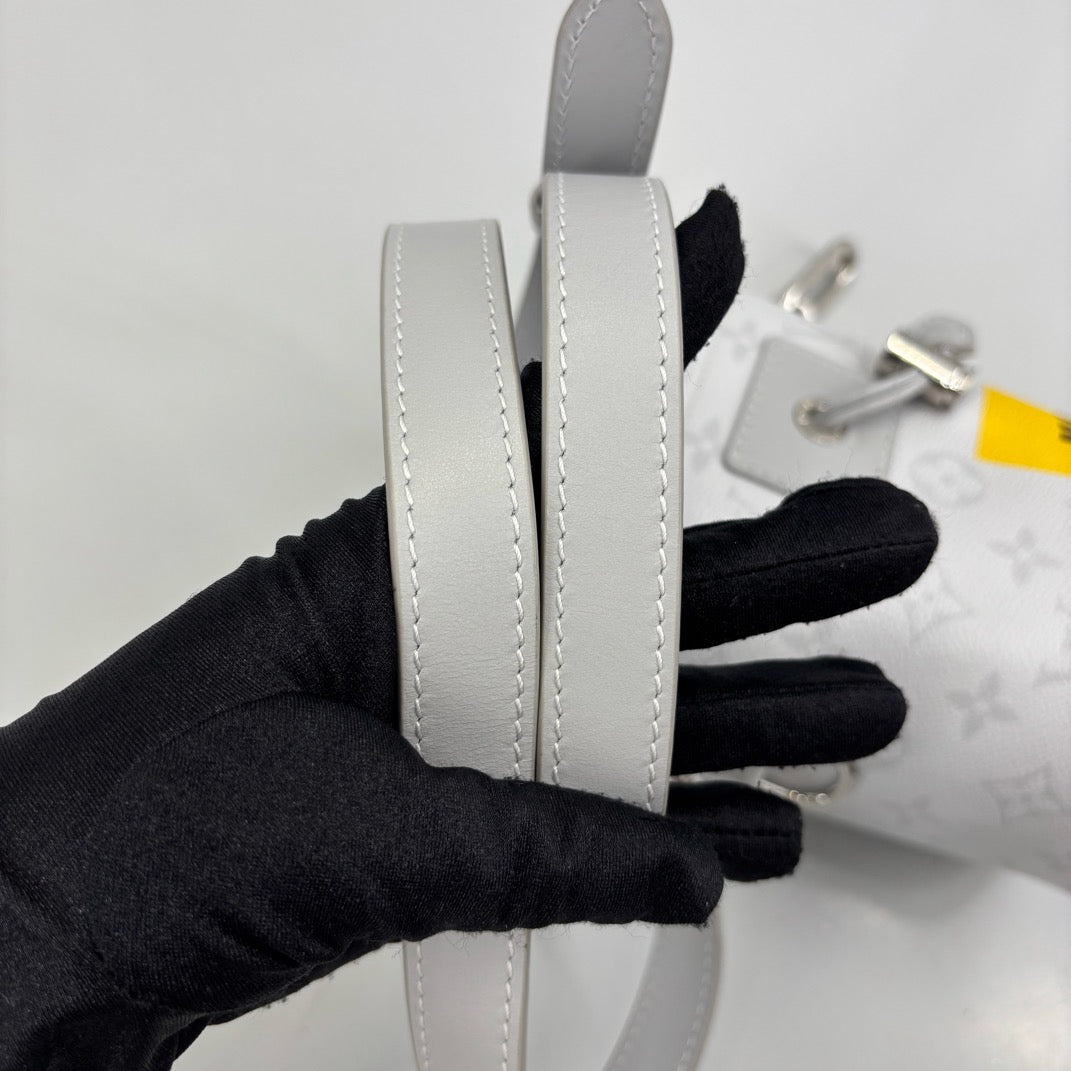 Louis Vuitton - Chalk Nano - Cloth - White - (mini)