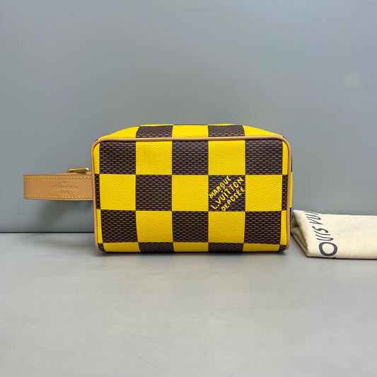 Louis Vuitton - Checkerboard Pouch - Leather - Yellow - (mini)