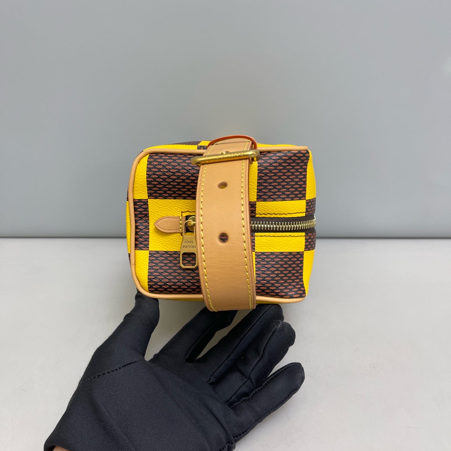 Louis Vuitton - Checkerboard Pouch - Leather - Yellow - (mini)