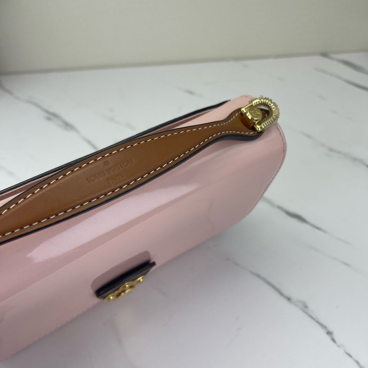 Louis Vuitton - Cherry Wood Messenger BB - Patent leather - Pink - (mini)