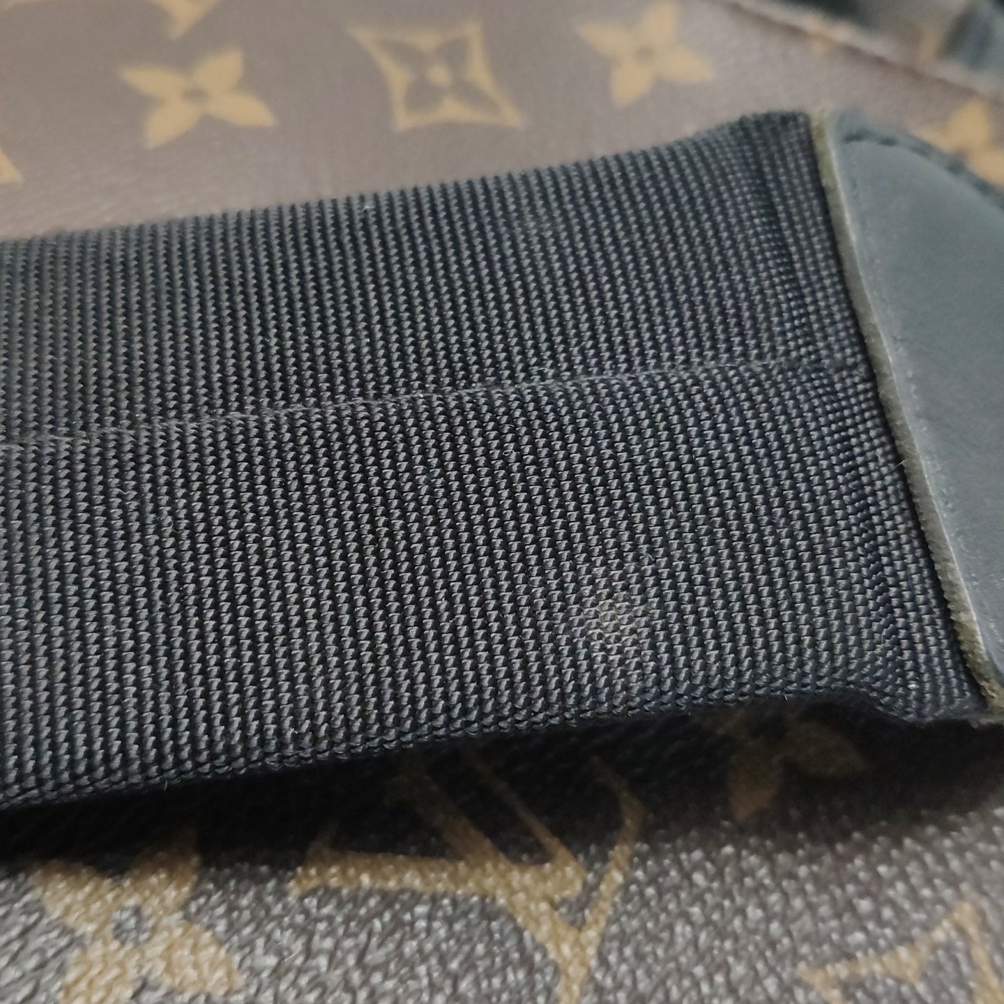 Louis Vuitton - Christopher - Leather - Brown - (medium)