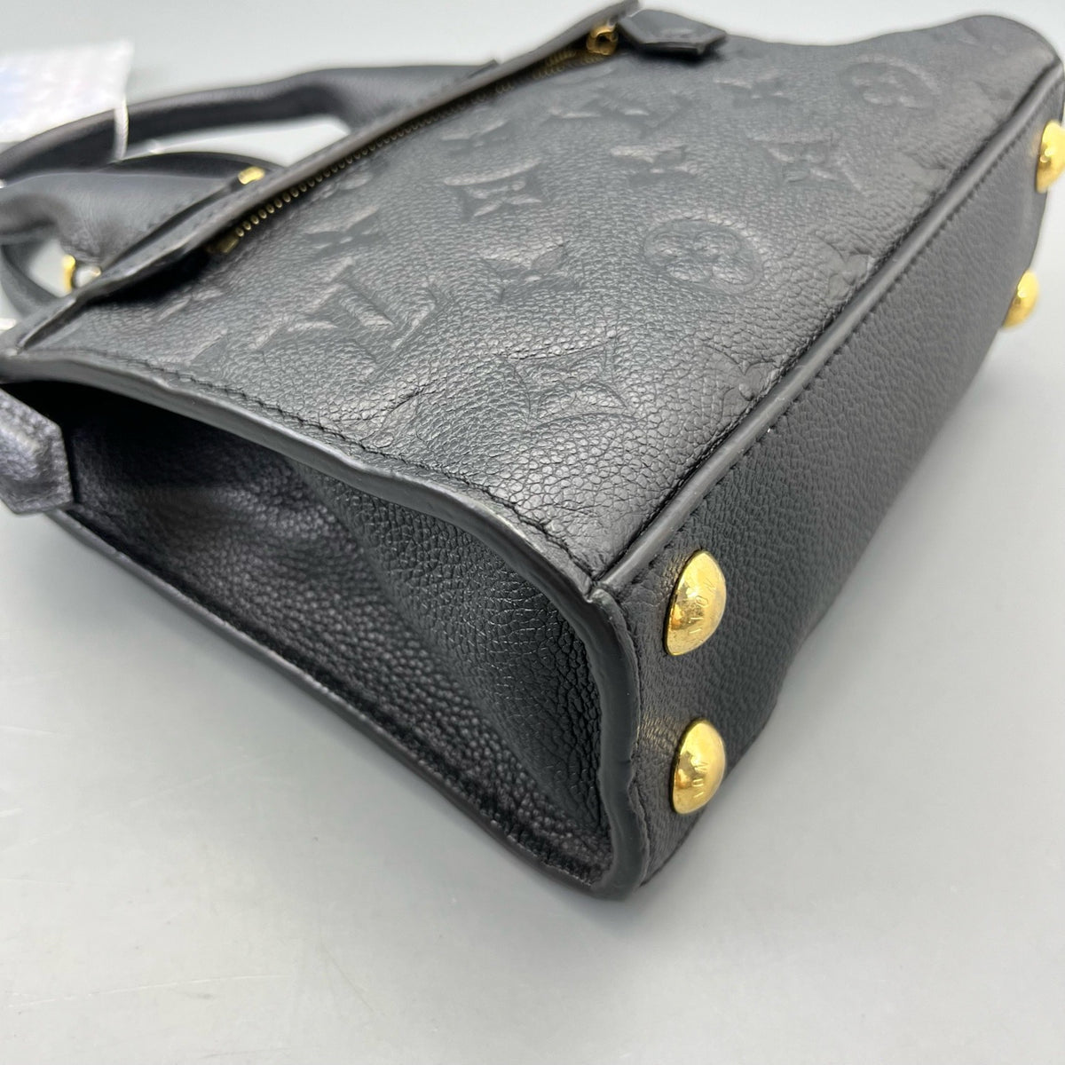 Louis Vuitton - City - Leather - Black - (small)