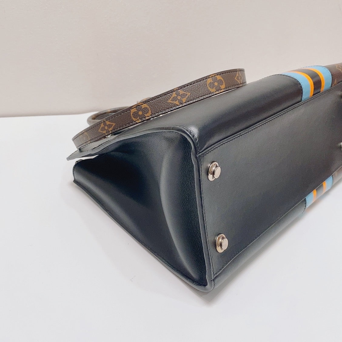 Louis Vuitton - City Steamer - Leather - Black - (medium)