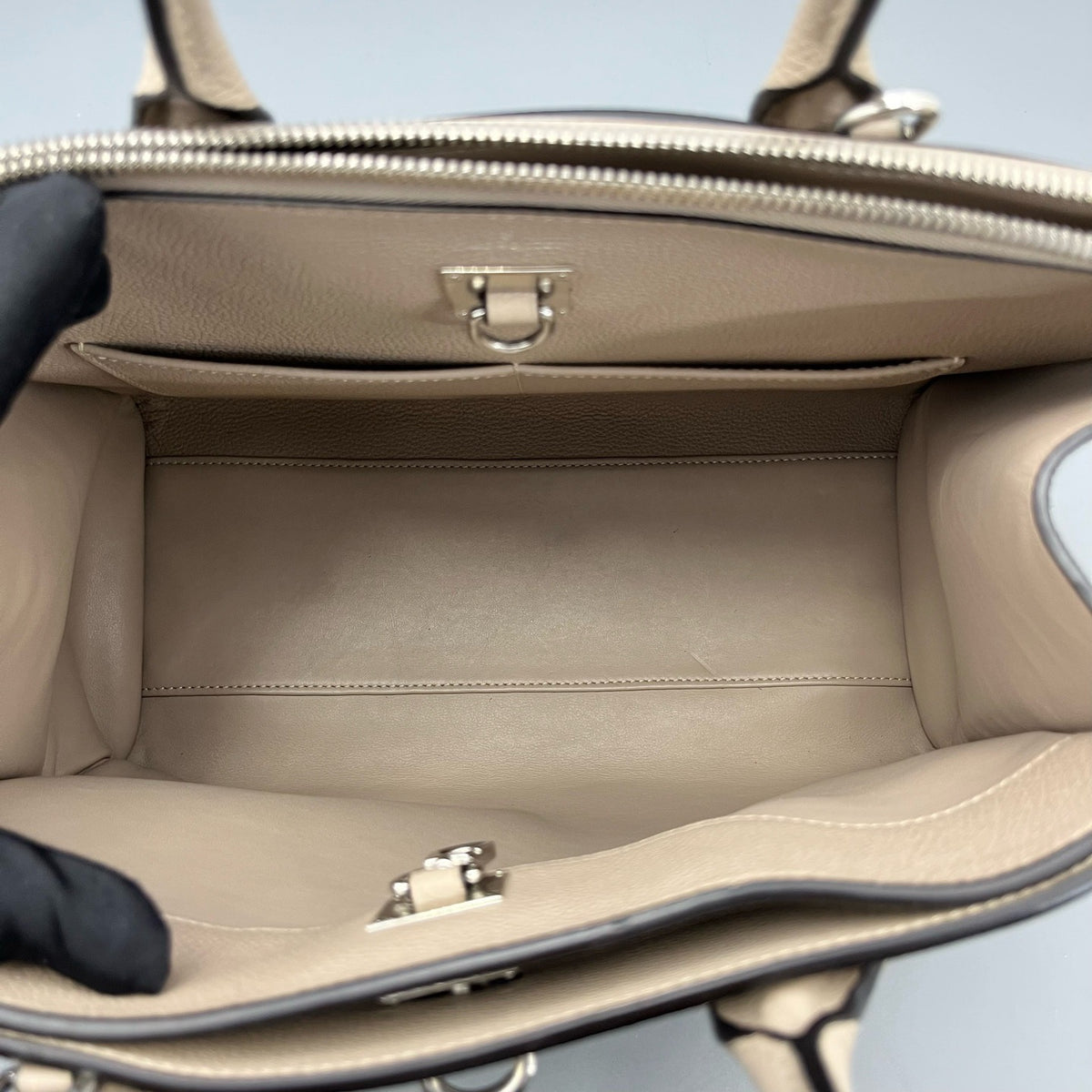 Louis Vuitton - City Steamer - Leather - Grey - (medium)