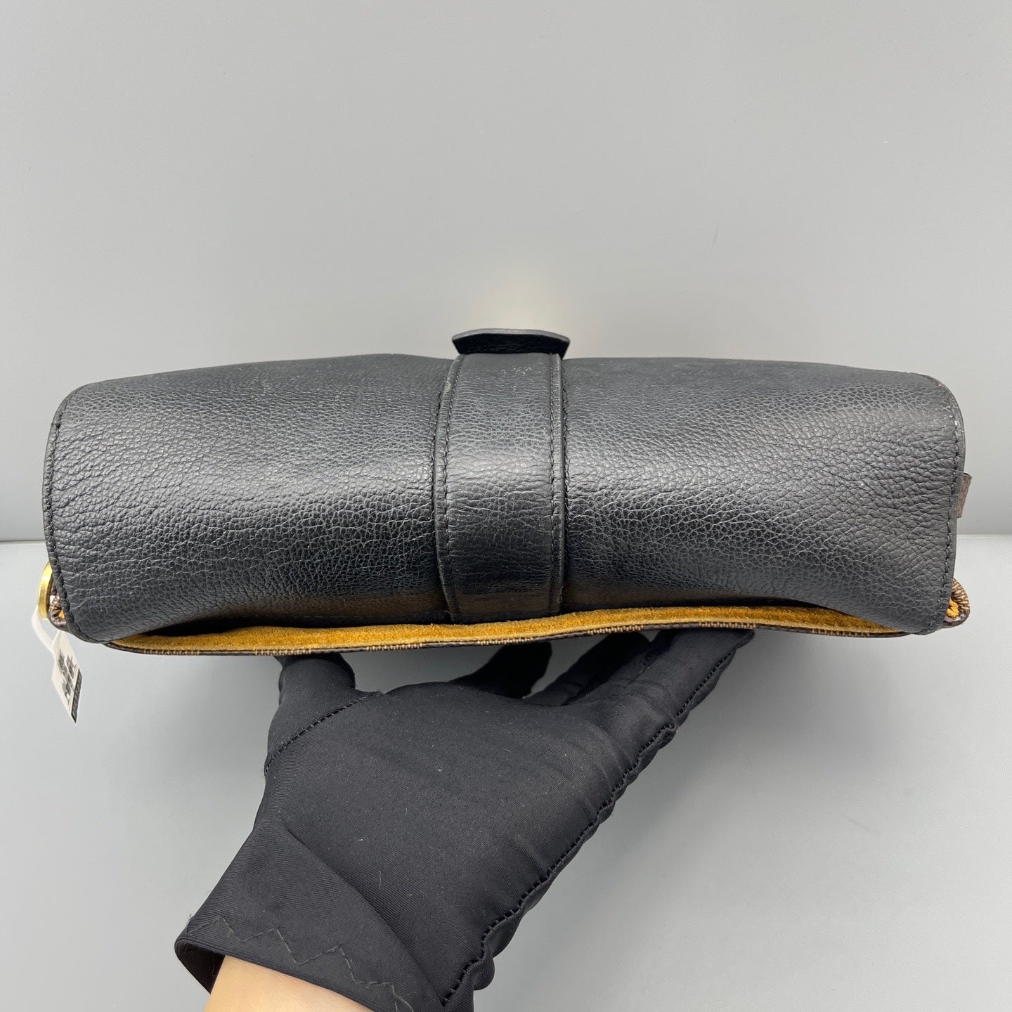 Louis Vuitton - Clapton - Leather - Brown - (small)