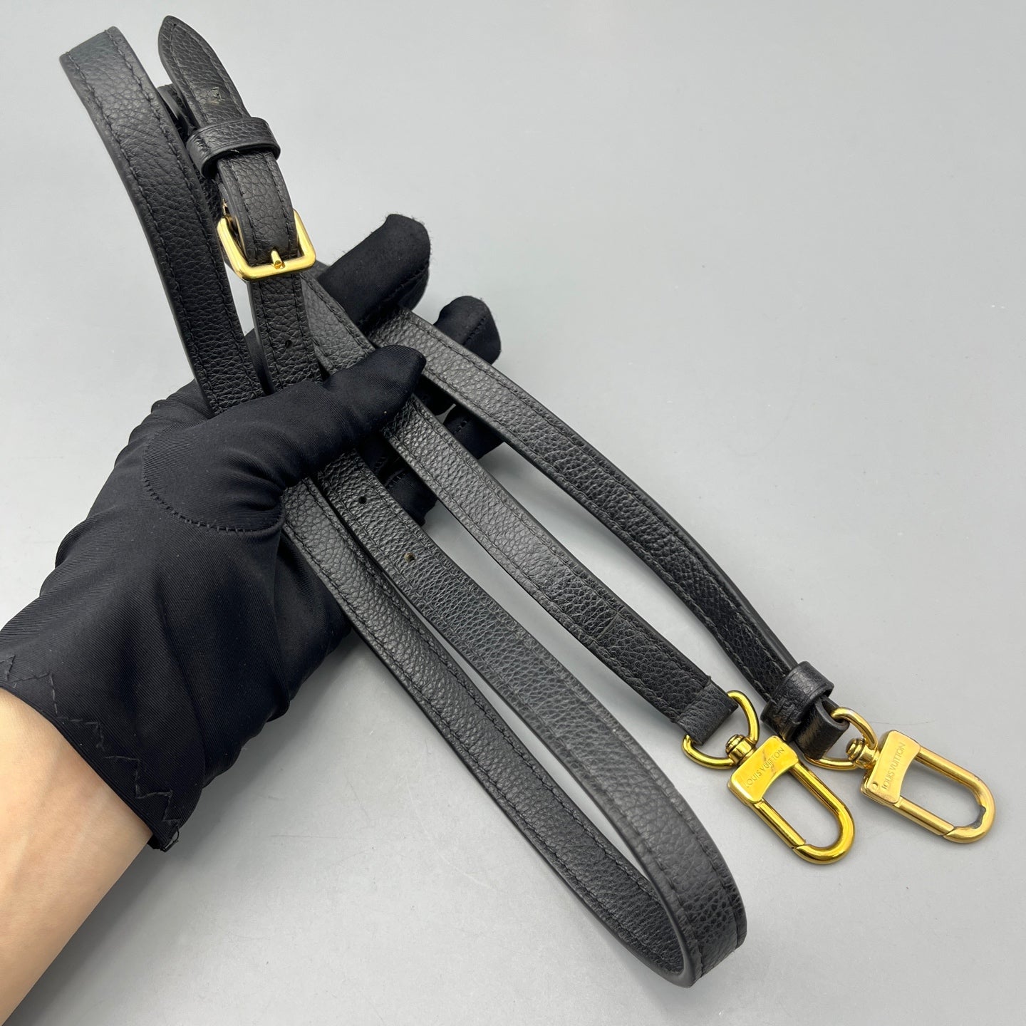 Louis Vuitton - Clapton - Leather - Brown - (small)