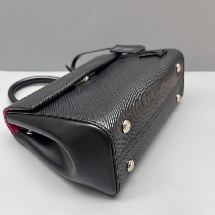 Louis Vuitton - Cluny BB - Leather - Black - (mini)