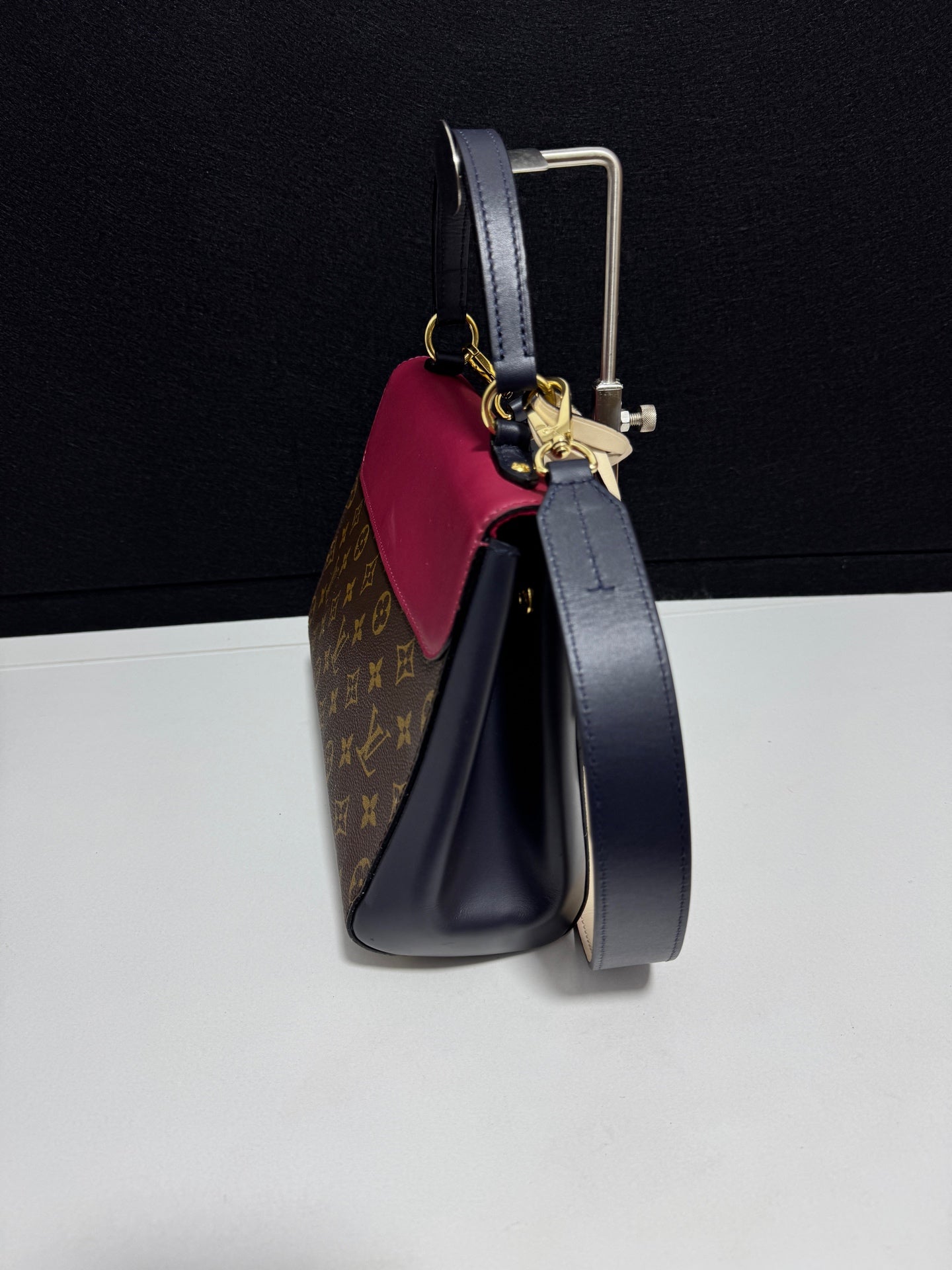 Louis Vuitton - Cluny BB - Leather - Burgundy - (mini)