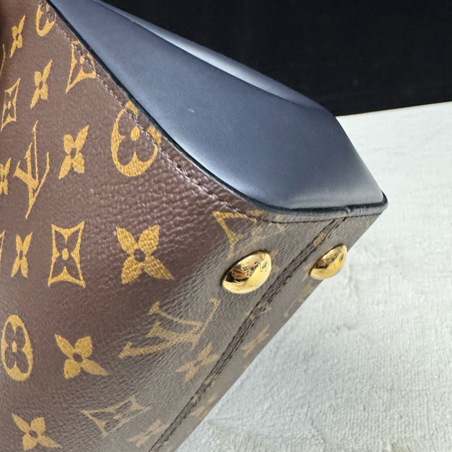 Louis Vuitton - Cluny BB - Leather - Multicolour - (medium)