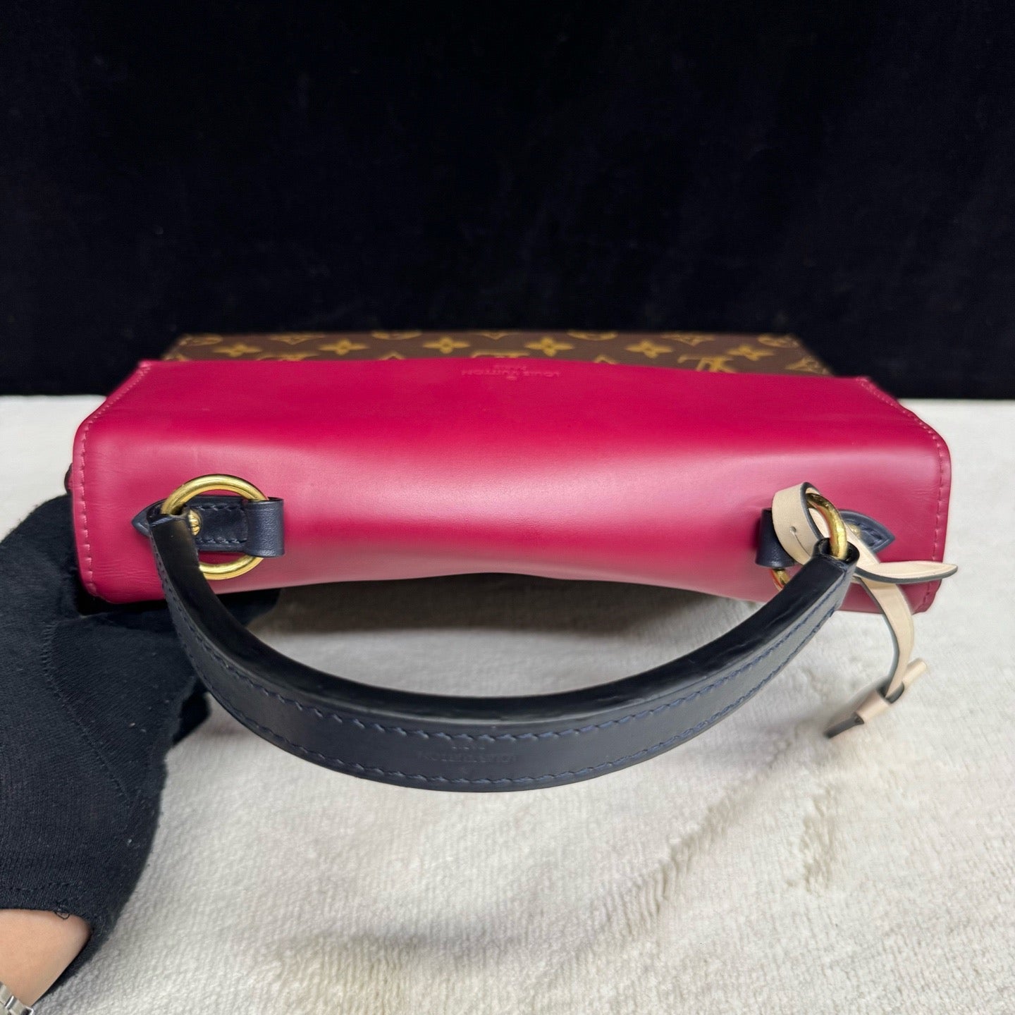 Louis Vuitton - Cluny BB - Leather - Multicolour - (small)
