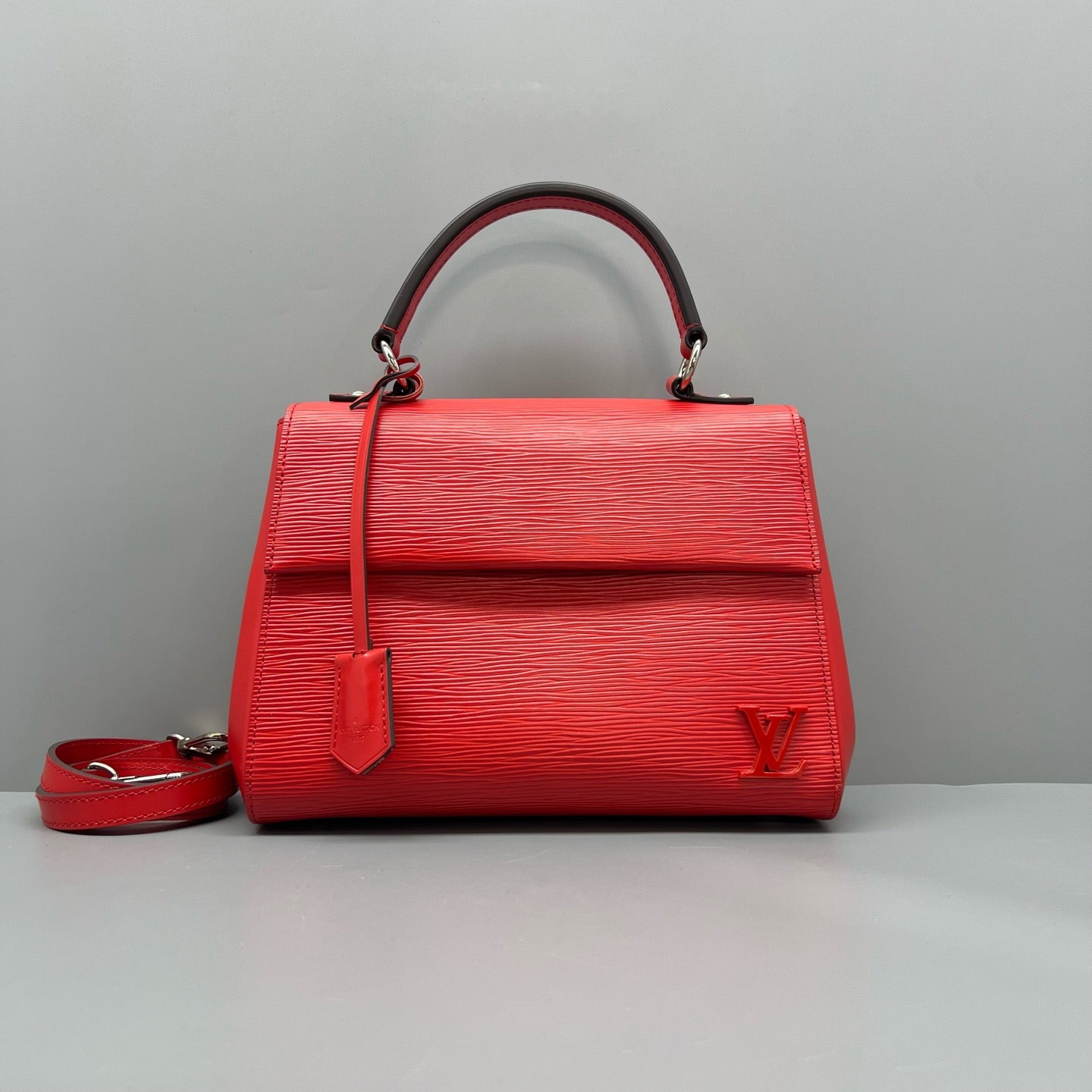 Louis Vuitton - Cluny BB - Leather - Red - (BB)