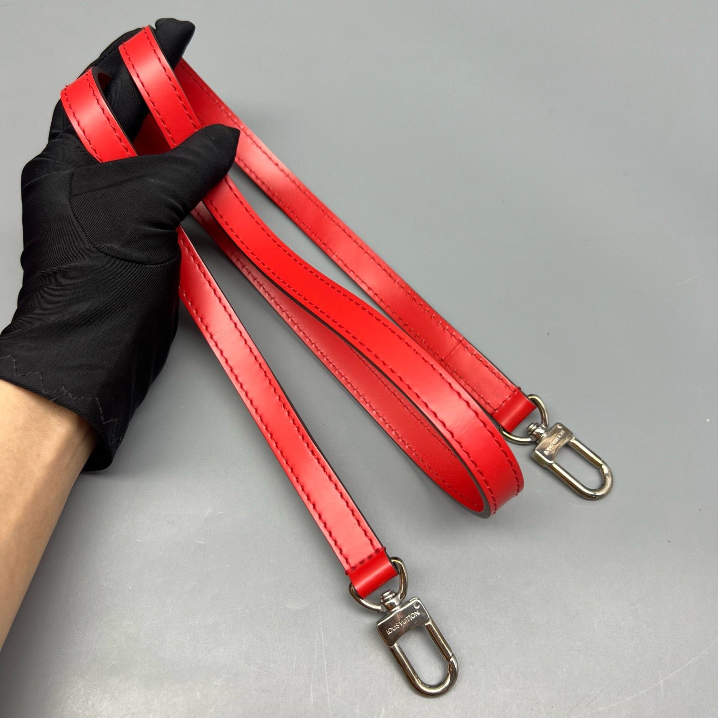 Louis Vuitton - Cluny BB - Leather - Red - (BB)