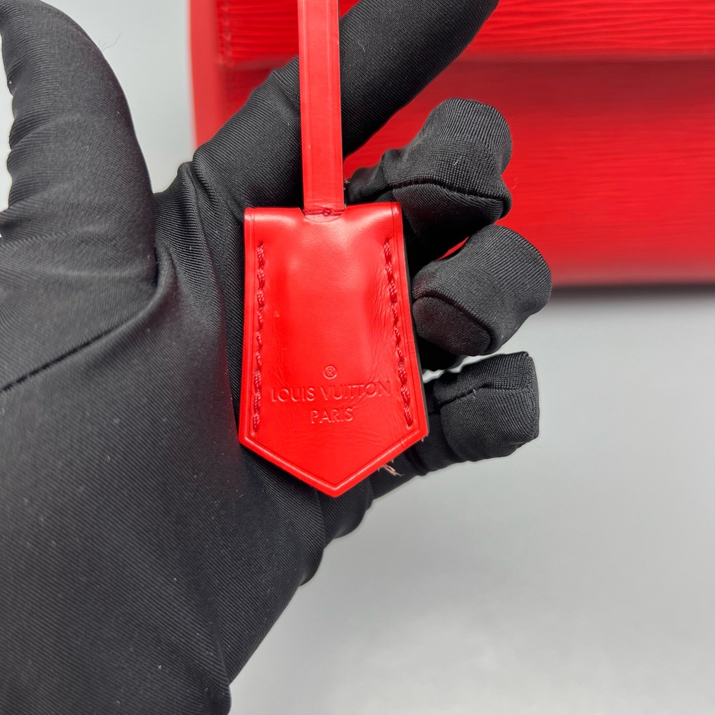 Louis Vuitton - Cluny BB - Leather - Red - (BB)