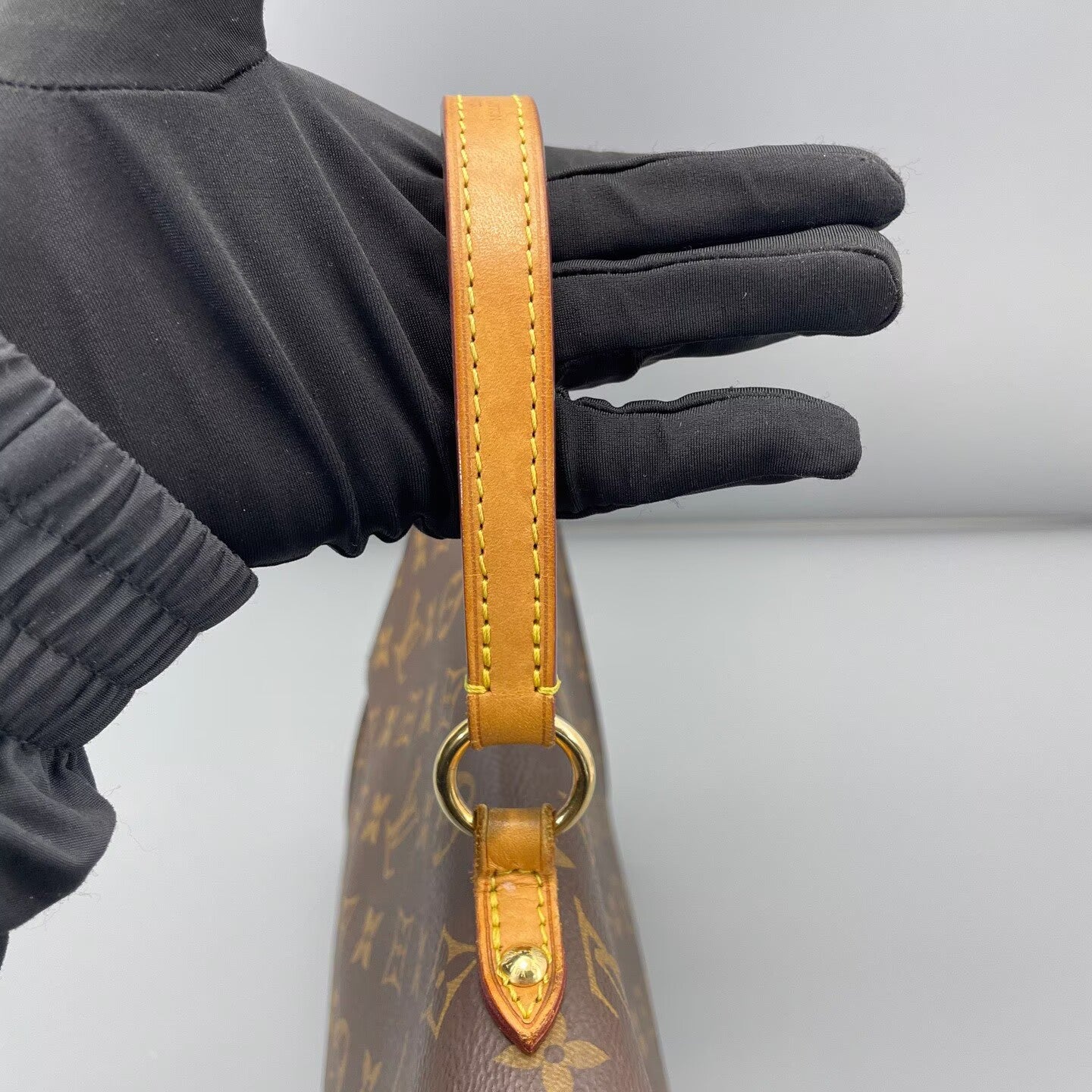 Louis Vuitton - Cluny BB - Monogram Canvas and Leather - Brown - (medium)