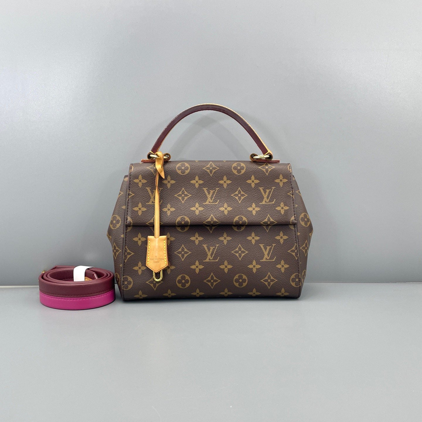 Louis Vuitton - Cluny BB - Monogram Canvas and Leather - Brown - (medium)