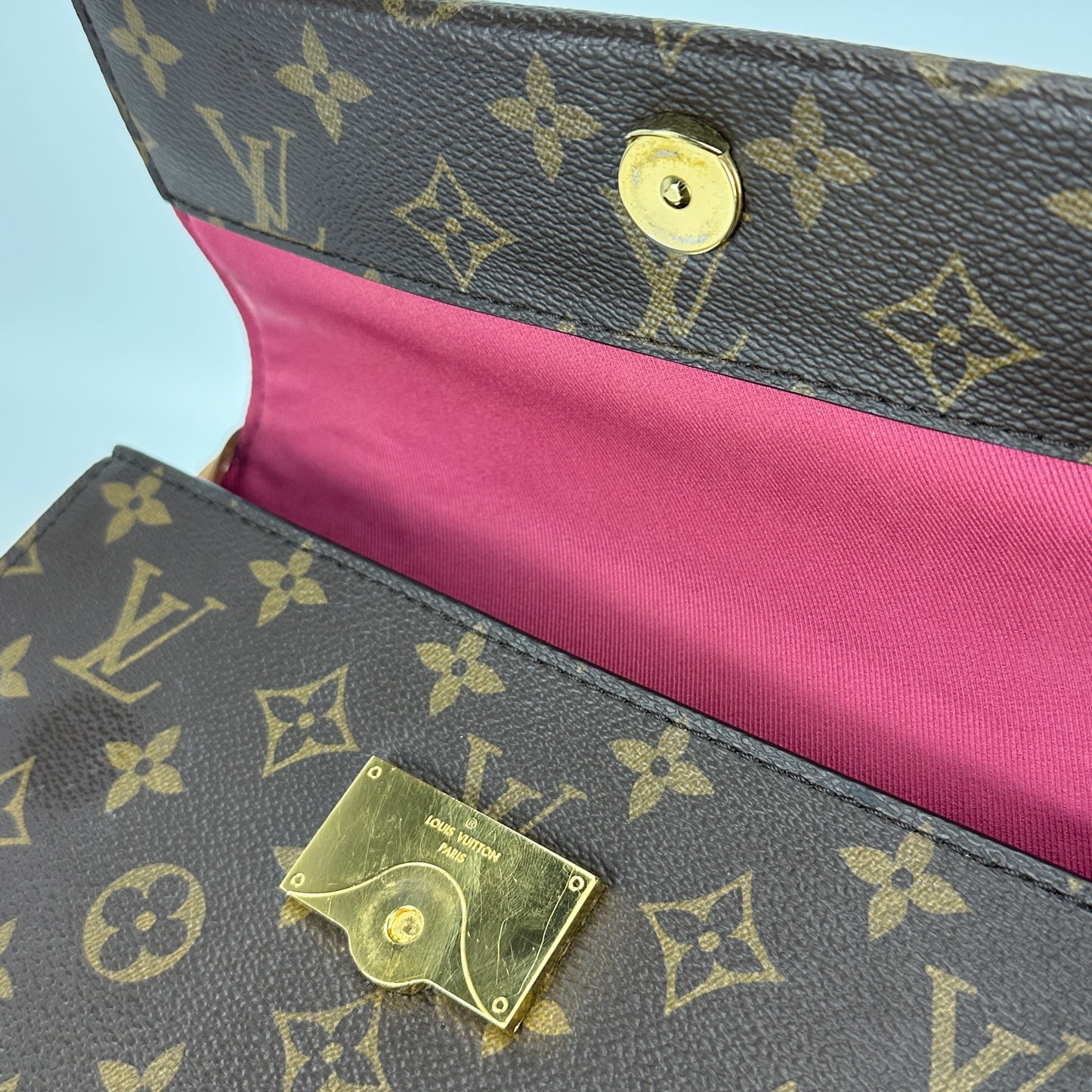 Louis Vuitton - Cluny BB - Monogram canvas with cowhide leather trim - Brown - (small)