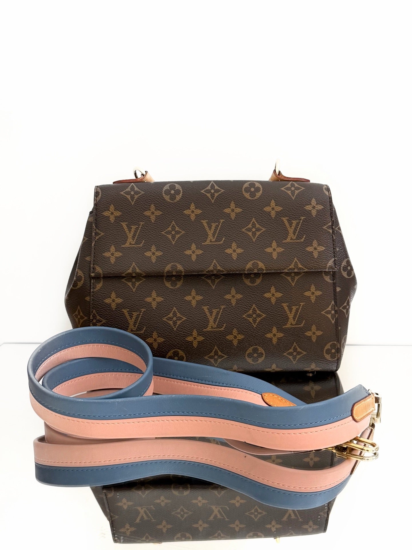 Louis Vuitton - Cluny BB - Monogram coated canvas and cowhide leather - Brown - (Small)