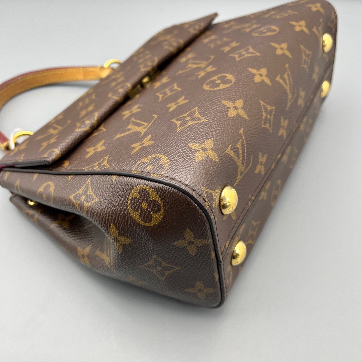 Louis Vuitton - Cluny BB - Monogram coated canvas with leather trim - Brown with pink interior and strap accents - (Small)