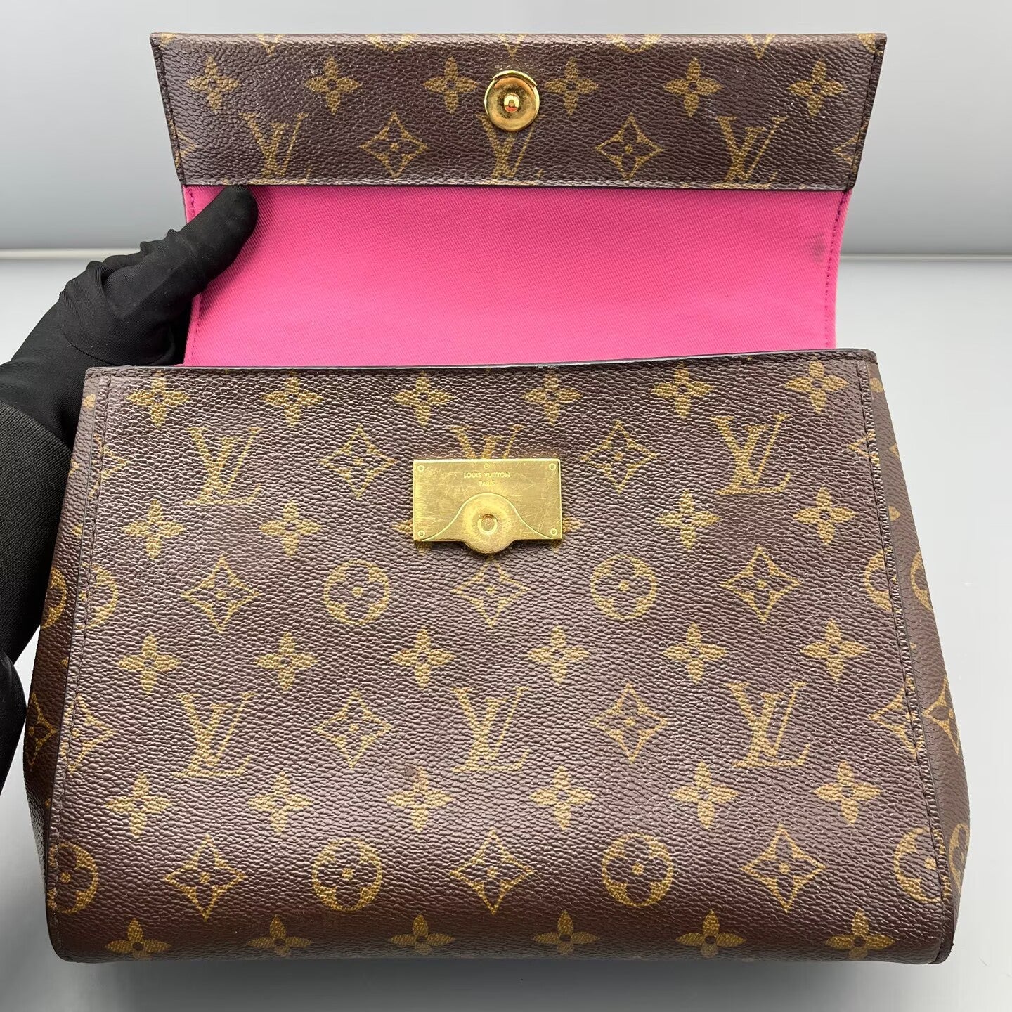 Louis Vuitton - Cluny BB - Monogram coated canvas with leather trim - Brown with pink interior and strap accents - (Small)