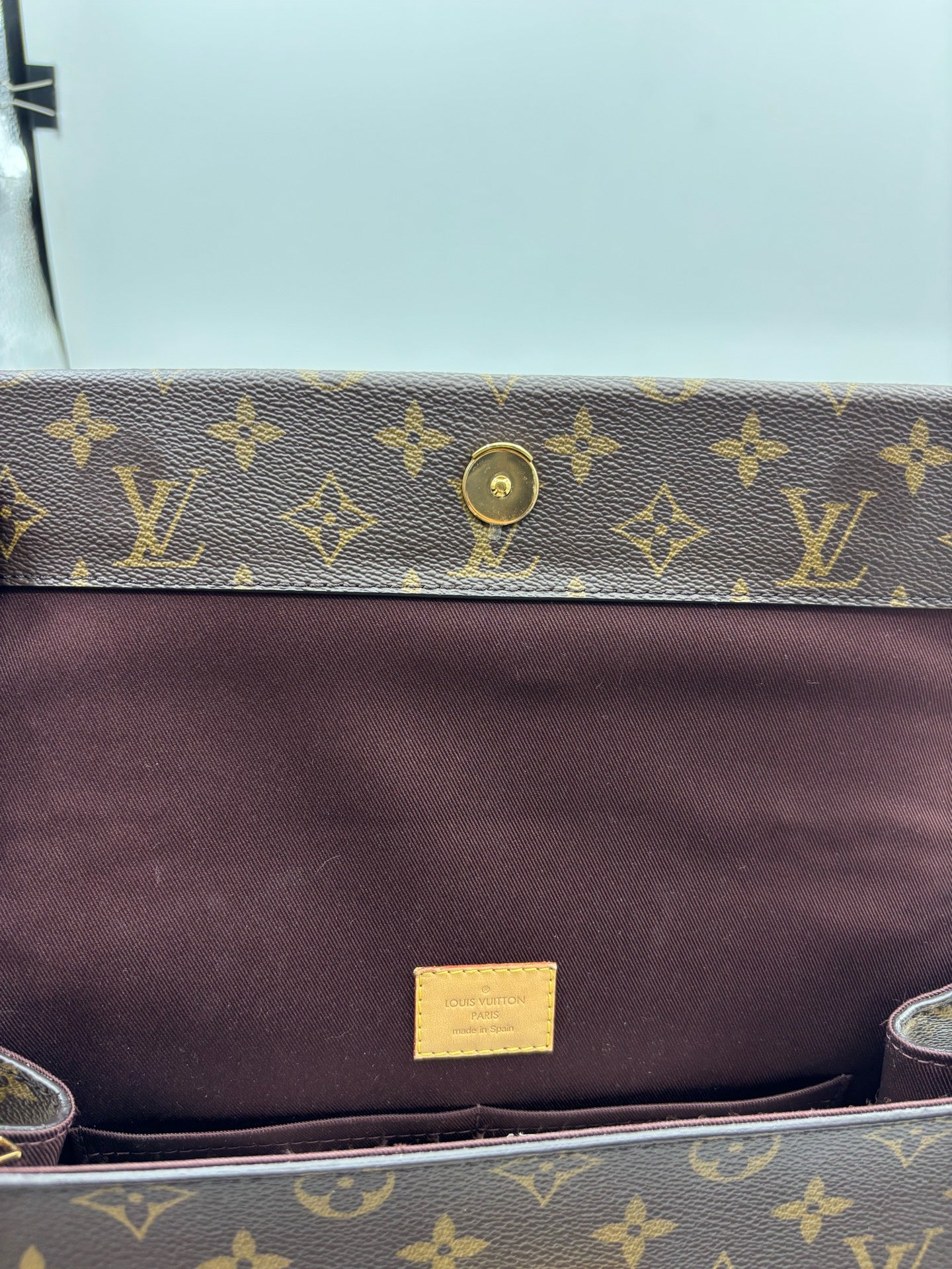 Louis Vuitton - Cluny - Cloth - Brown - (medium)