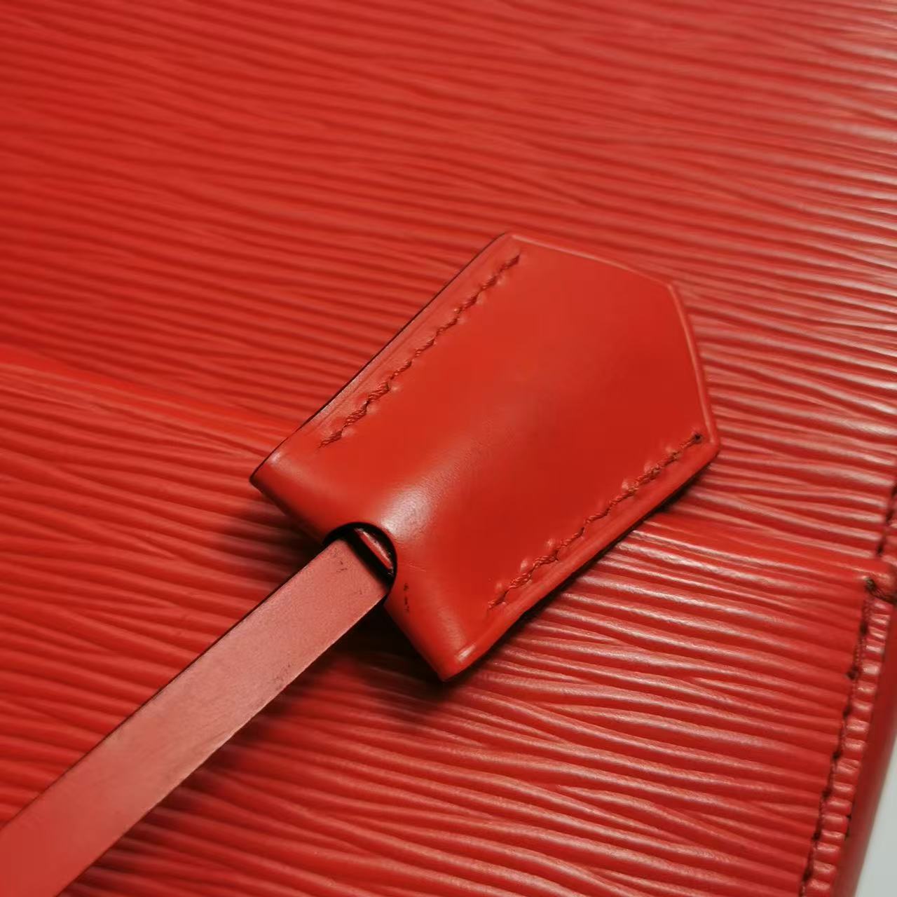 Louis Vuitton - Cluny - Epi leather - Red - (medium)