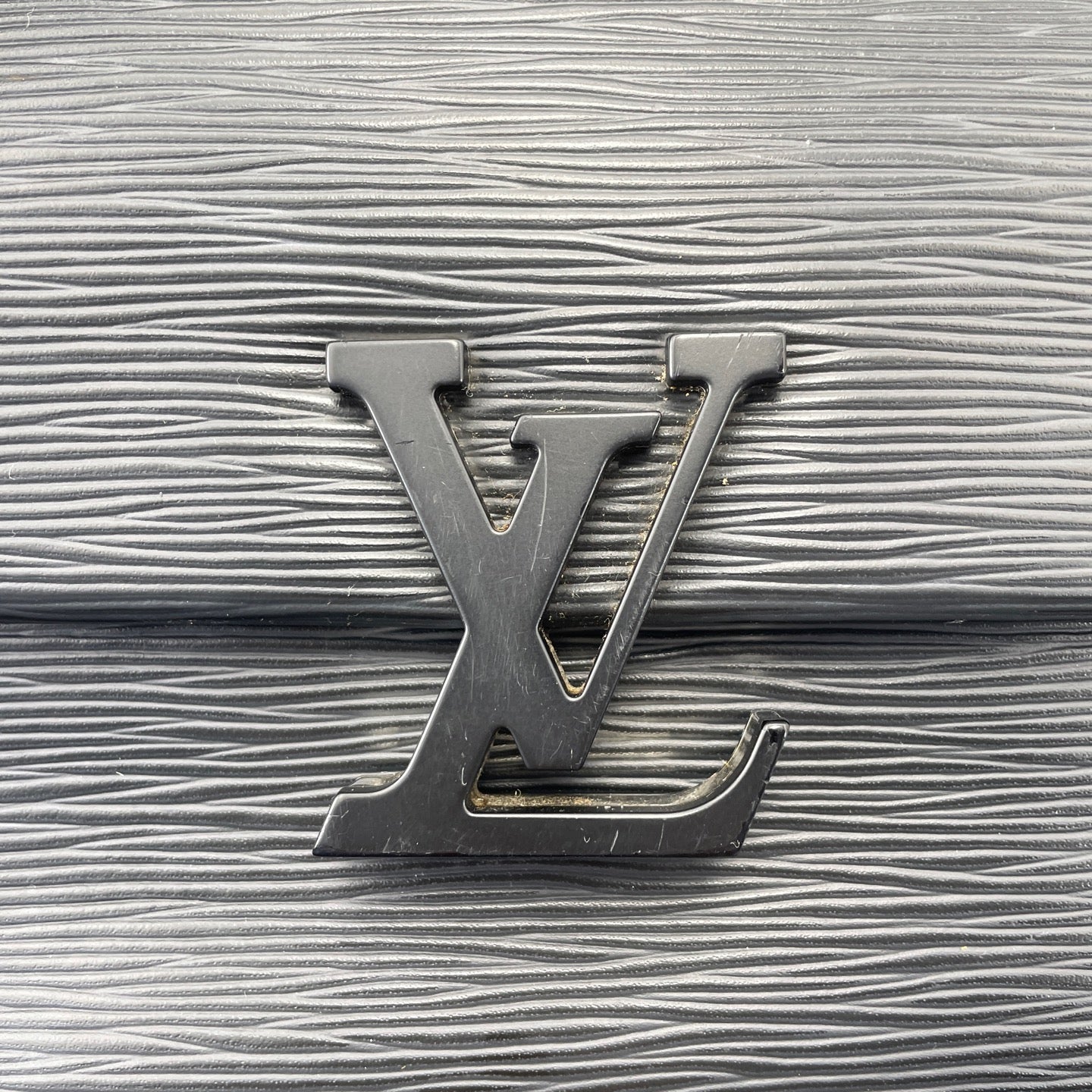 Louis Vuitton - Cluny - Leather - Black - (medium)