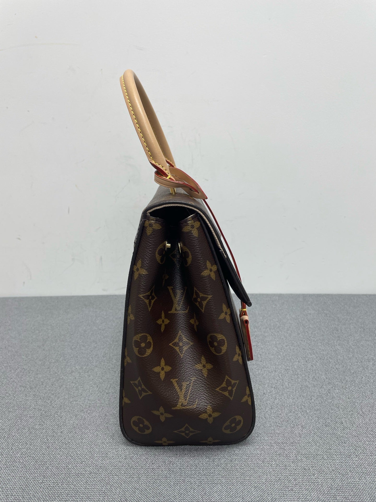 Louis Vuitton - Cluny - Leather - Brown - (medium)