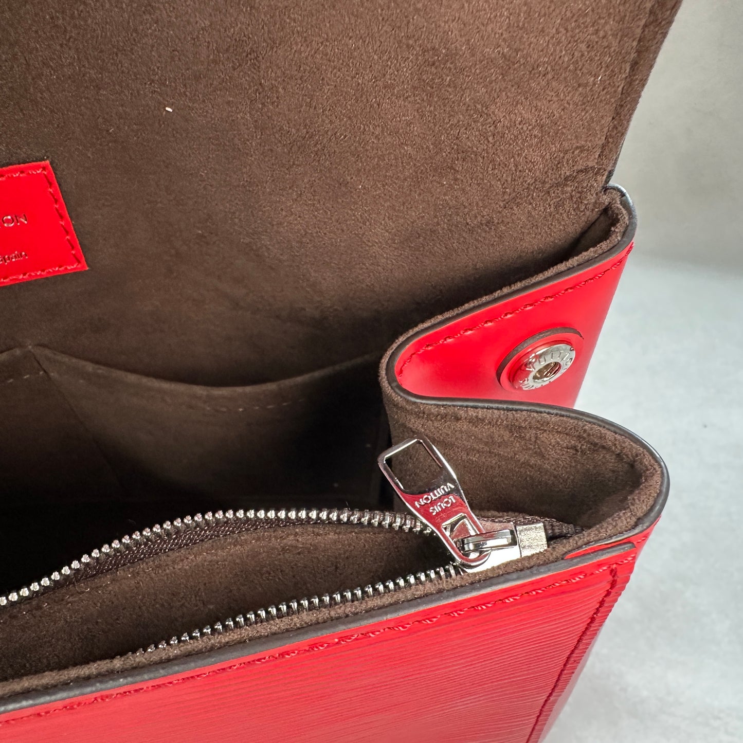 Louis Vuitton - Cluny - Leather - Red - (small)