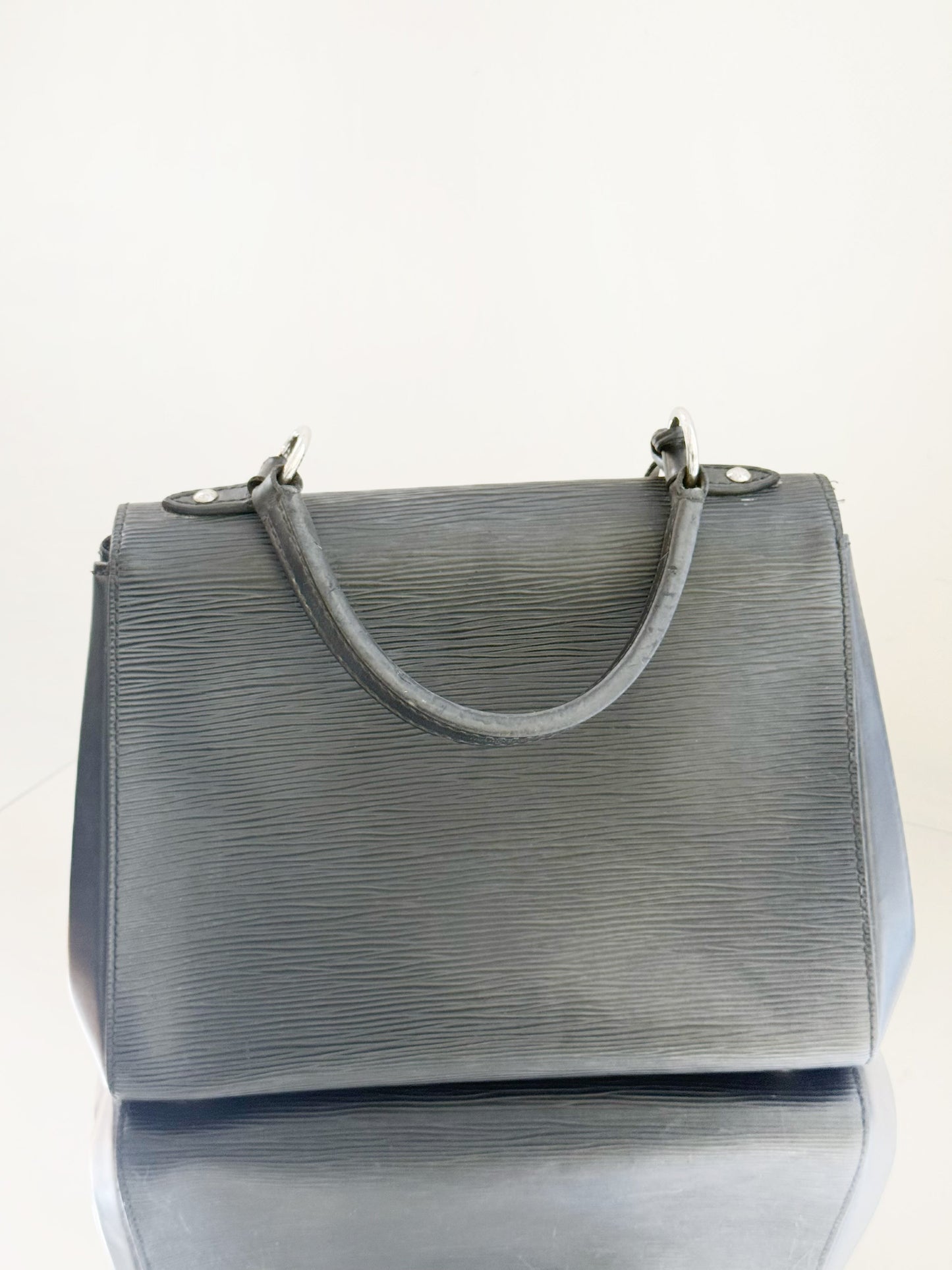 Louis Vuitton - Cluny MM - Epi leather - Black - (medium)