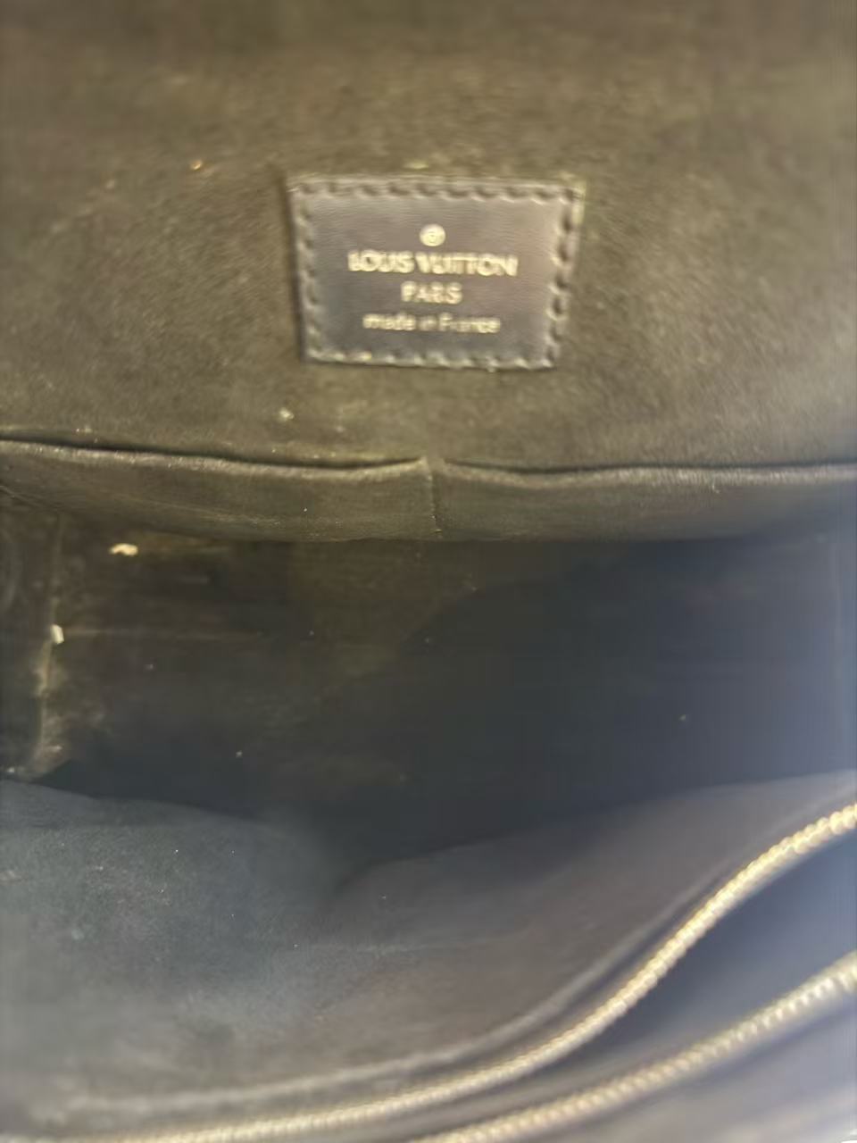 Louis Vuitton - Cluny MM - Epi leather - Black - (medium)