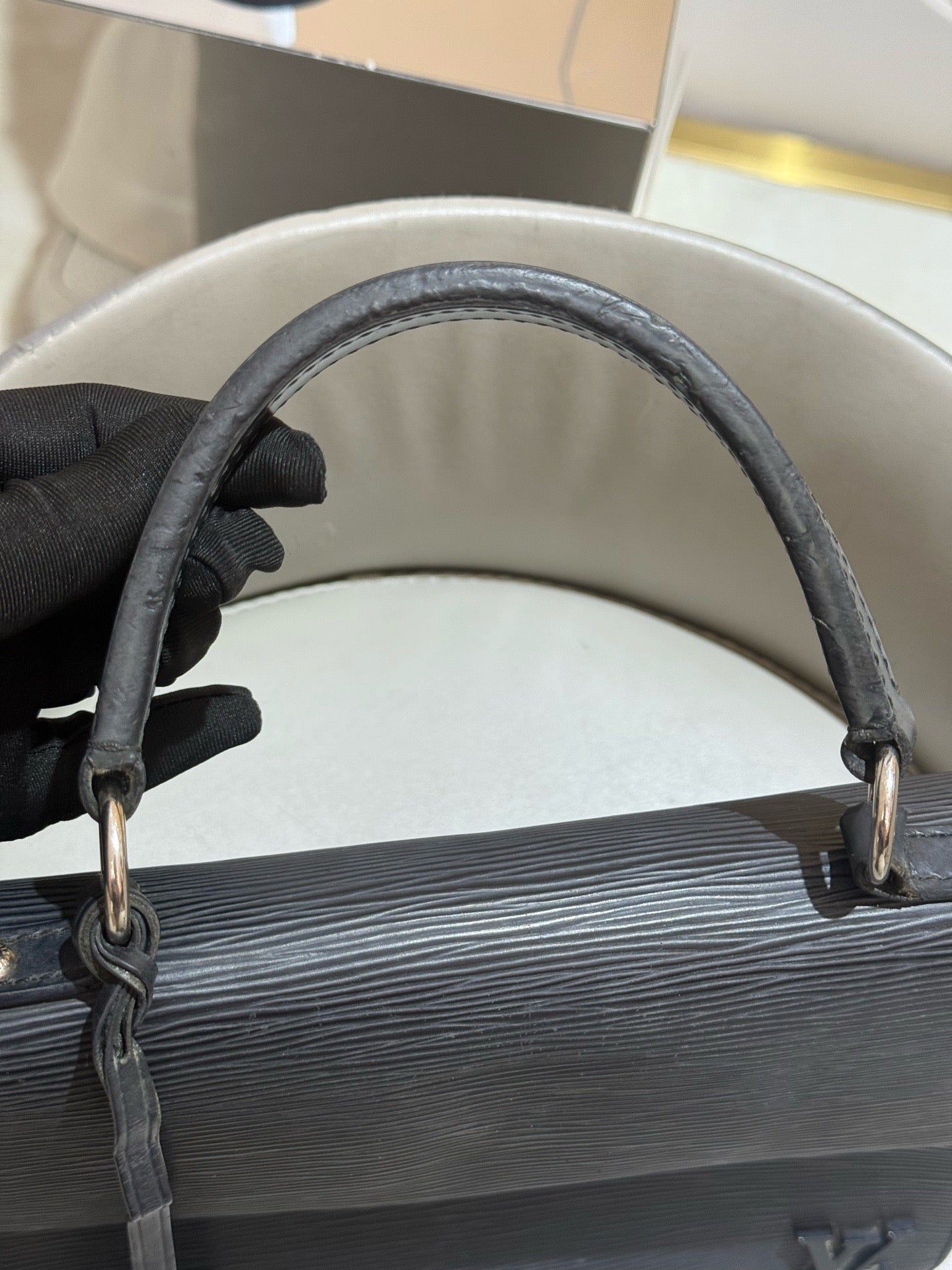 Louis Vuitton - Cluny MM - Epi leather - Black - (medium)