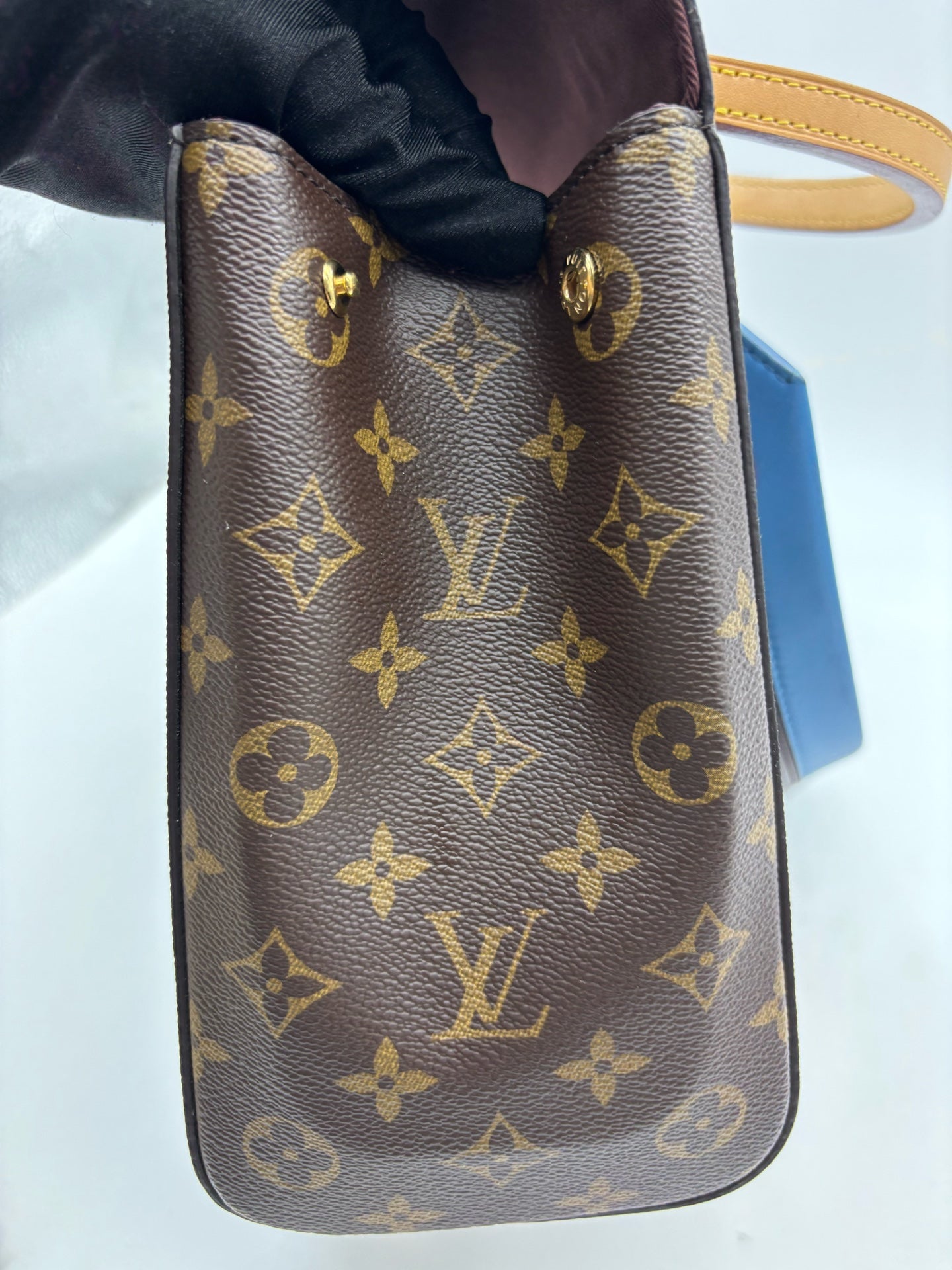 Louis Vuitton - Cluny MM - Leather - Brown - (medium)