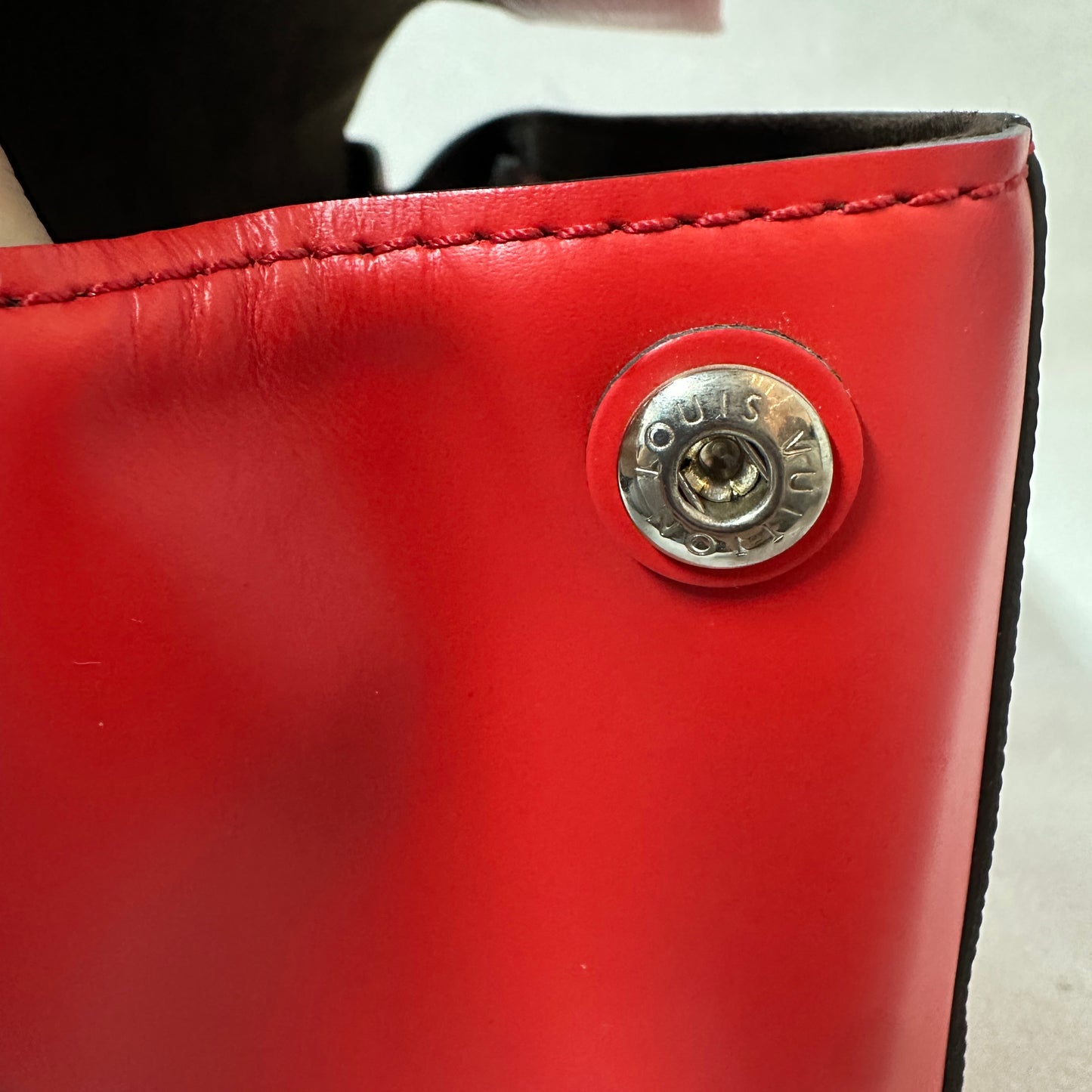 Louis Vuitton - Cluny MM - Leather - Red - (medium)