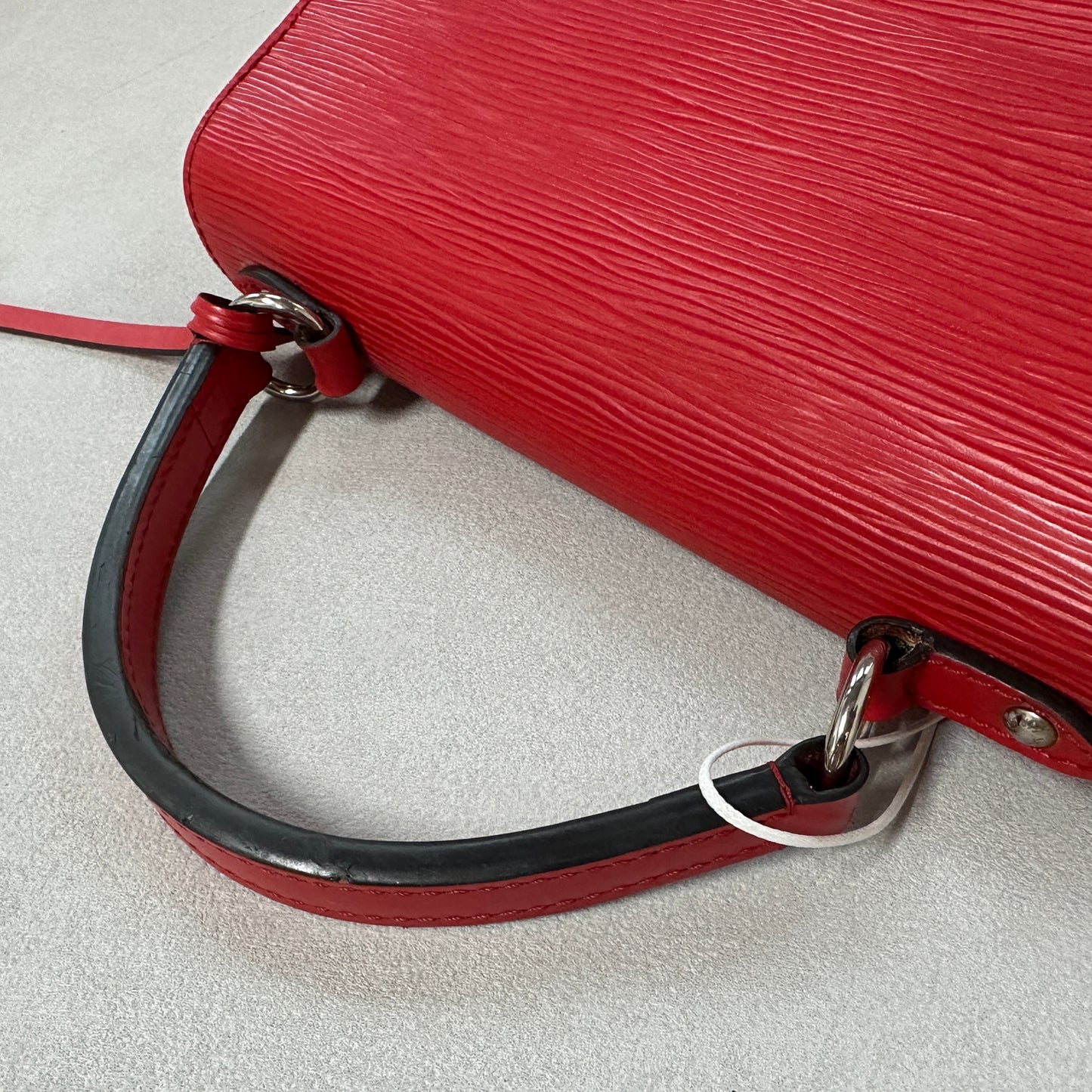 Louis Vuitton - Cluny MM - Leather - Red - (medium)