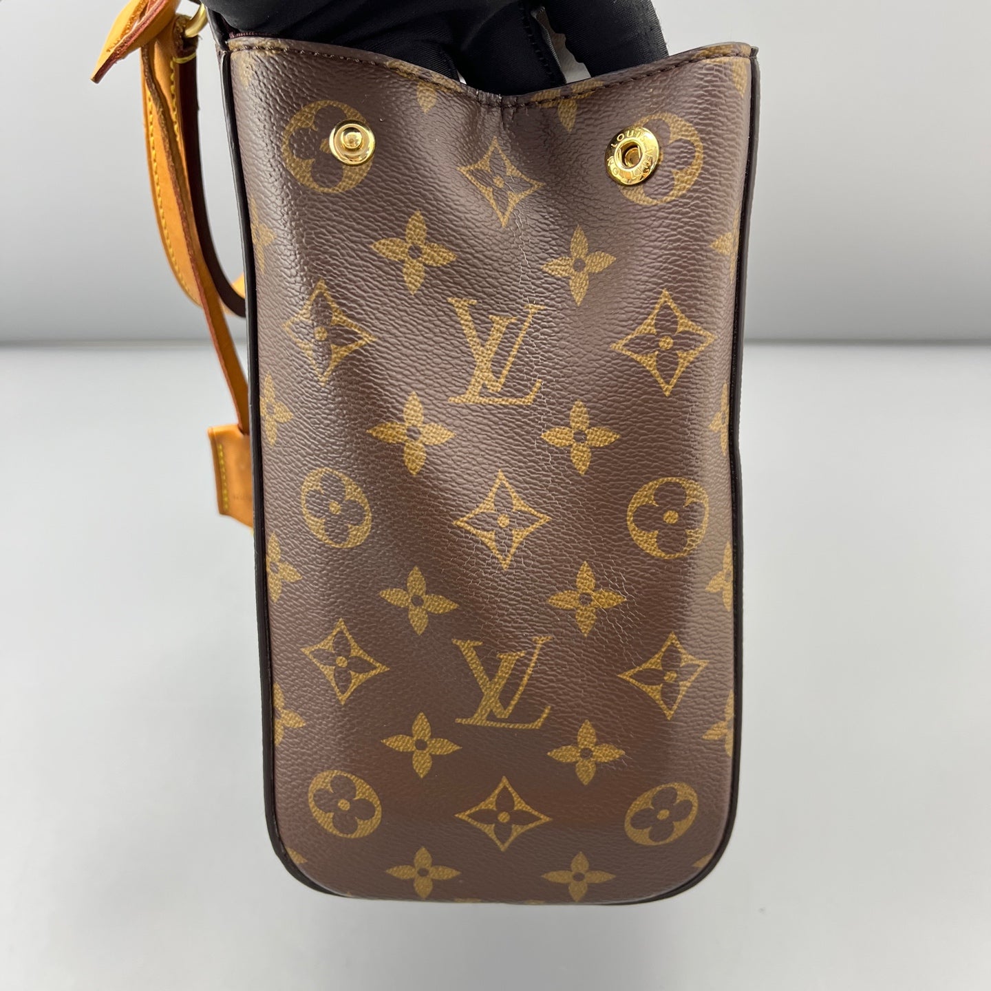 Louis Vuitton - Cluny - Synthetic - Brown - (Medium)