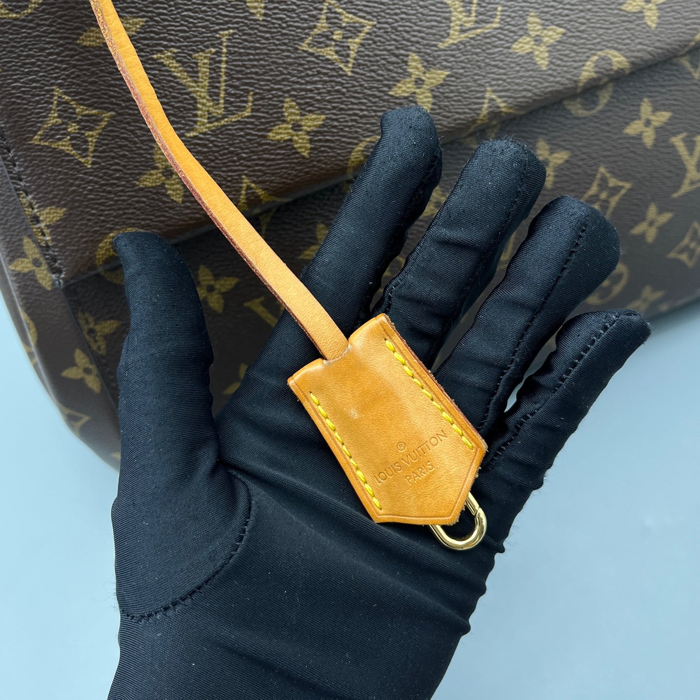 Louis Vuitton - Cluny - Synthetic - Brown - (Medium)