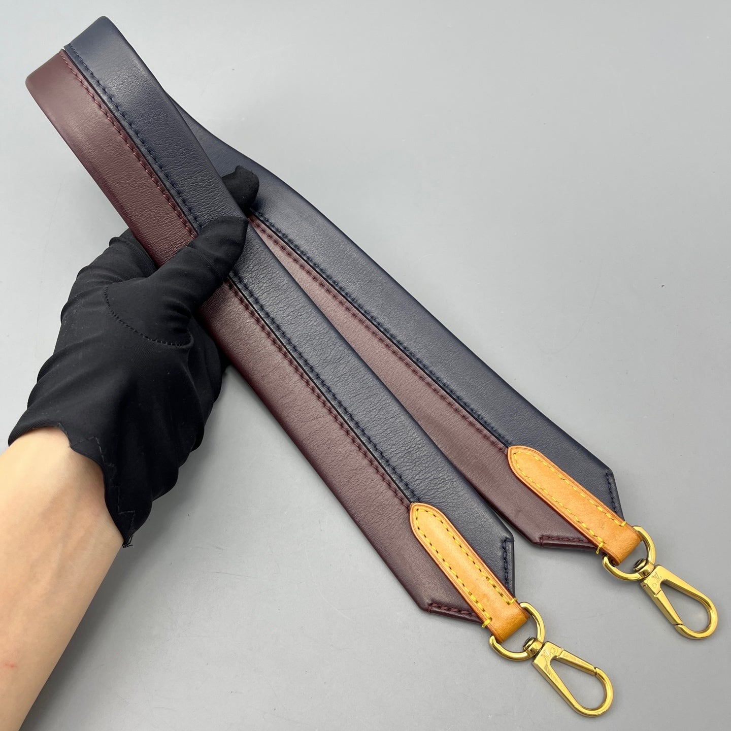 Louis Vuitton - Cluny - Synthetic - Brown - (Medium)