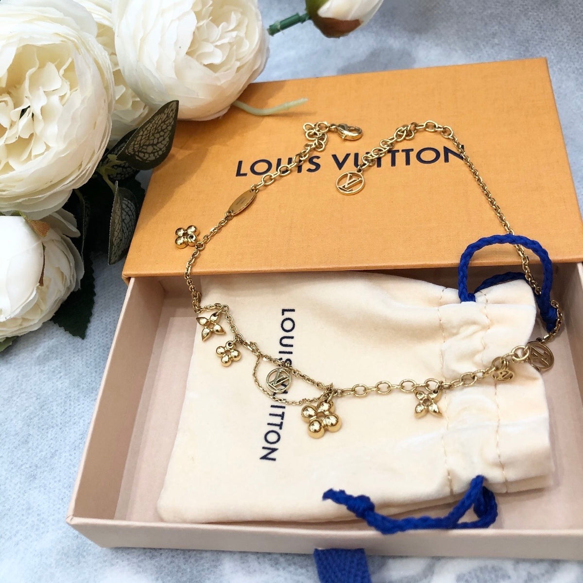 Louis Vuitton - Collier Fleur Monogram - Gold plated - Gold
