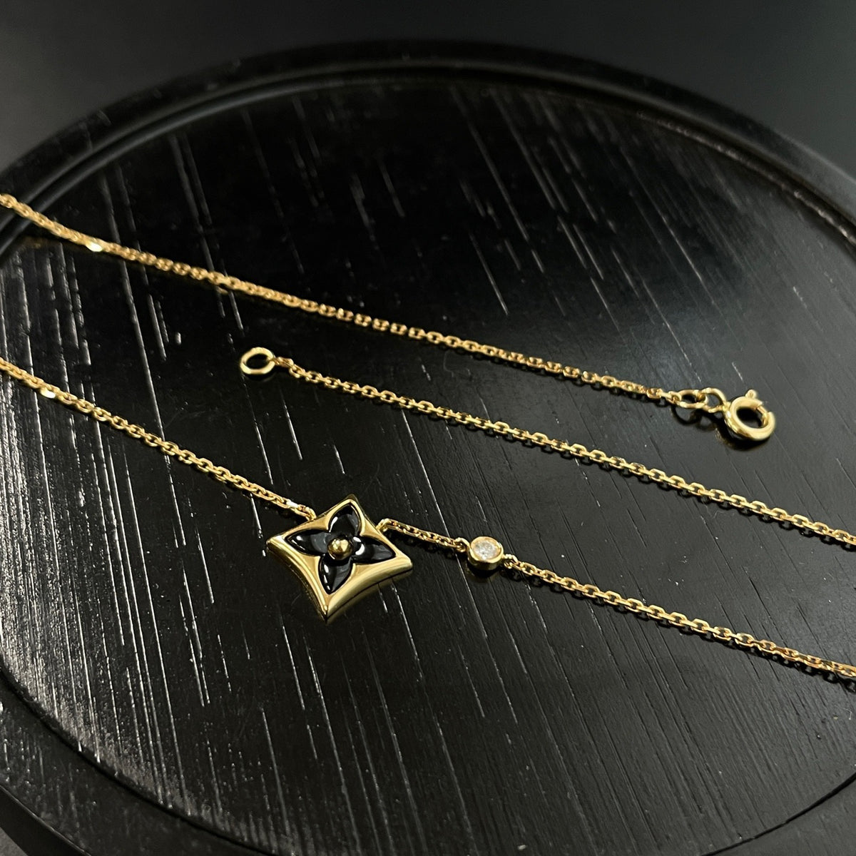 Louis Vuitton - Color Blossom - 18K rose gold, black agate and diamond - Gold - (40 cm)