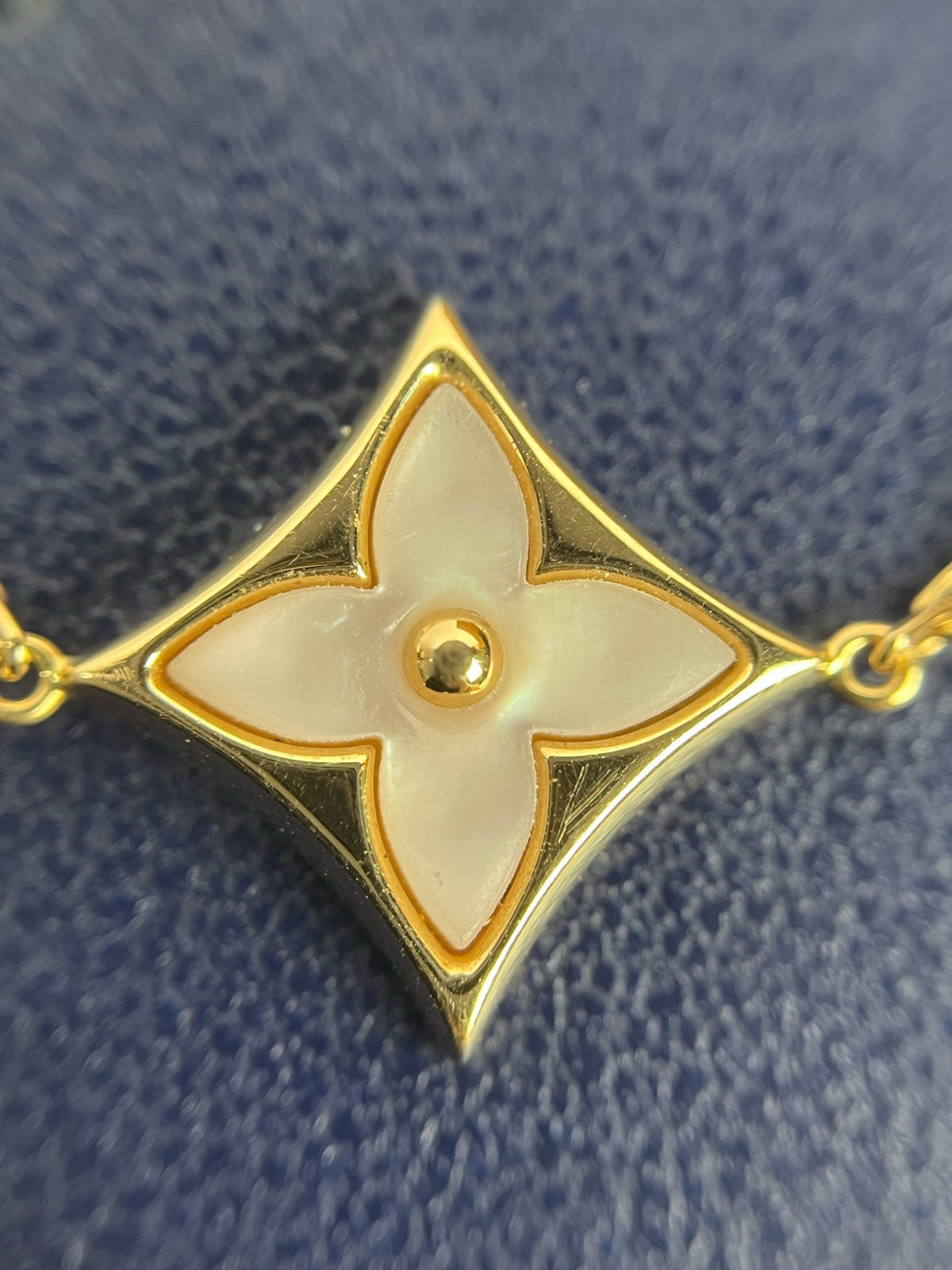 Louis Vuitton - Color Blossom - Yellow gold - Gold