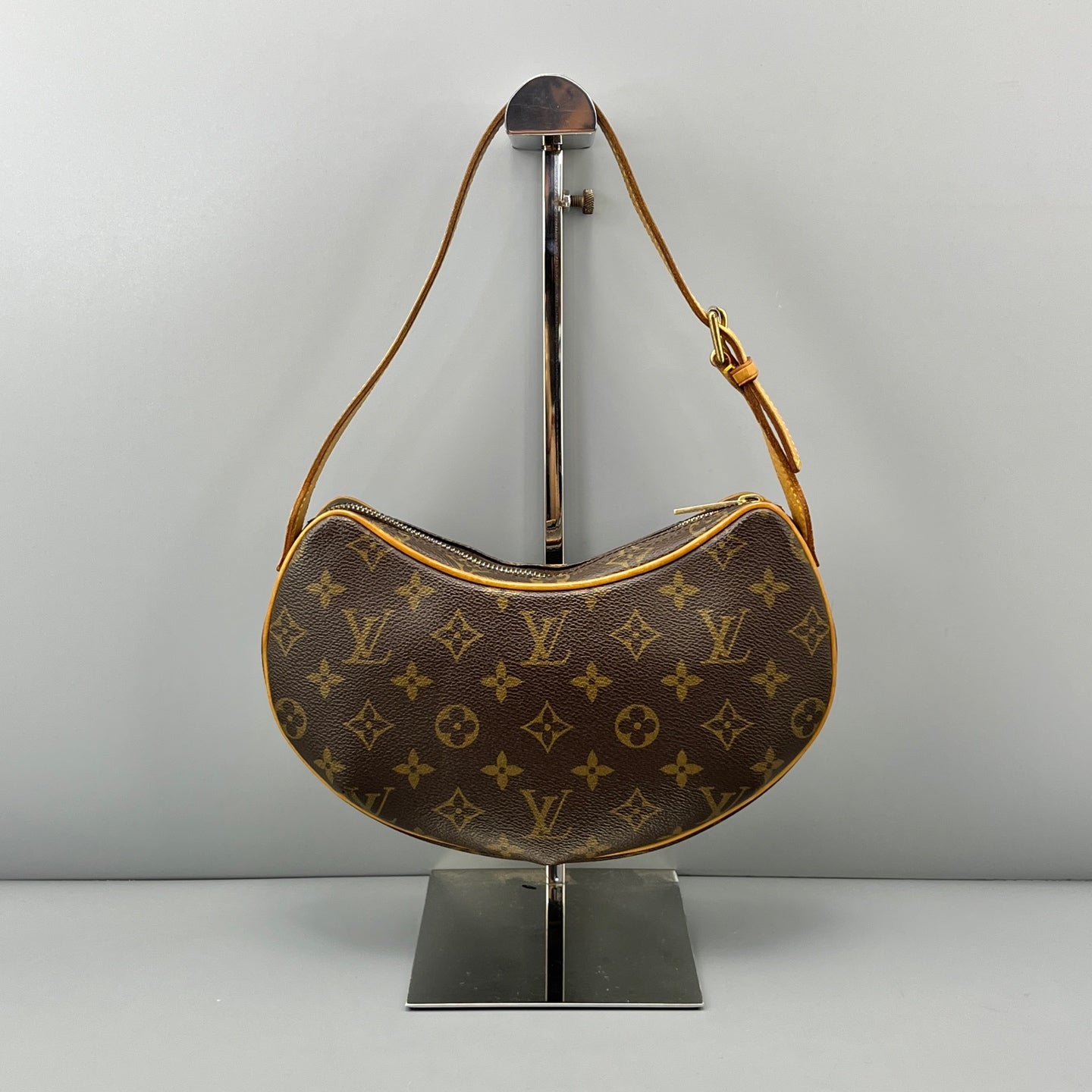 Louis Vuitton - Croissant - Leather - Brown - (small)