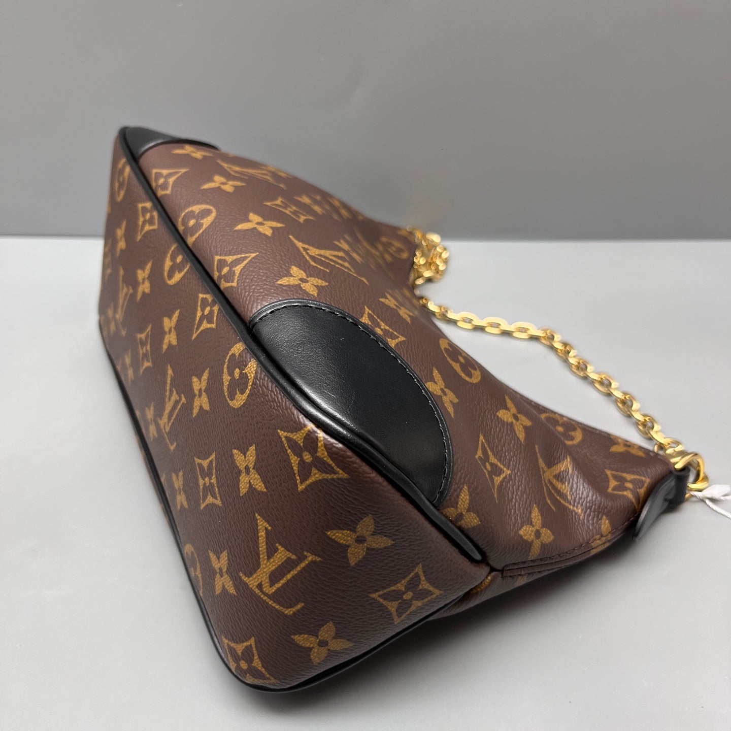 Louis Vuitton - Croissant Style Shoulder Bag - Monogram coated canvas with leather trim - Brown and Black - (Small)
