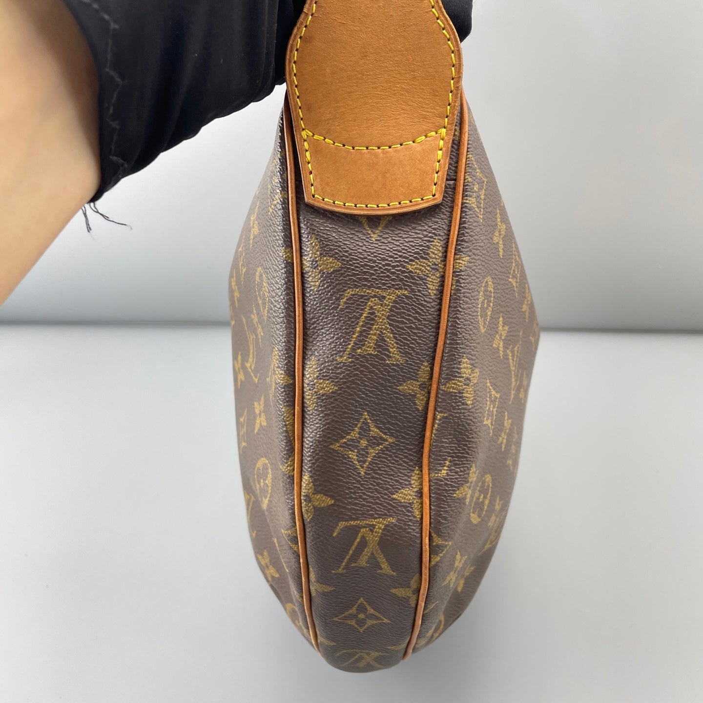 Louis Vuitton - Croissant - Synthetic - Brown - (large)