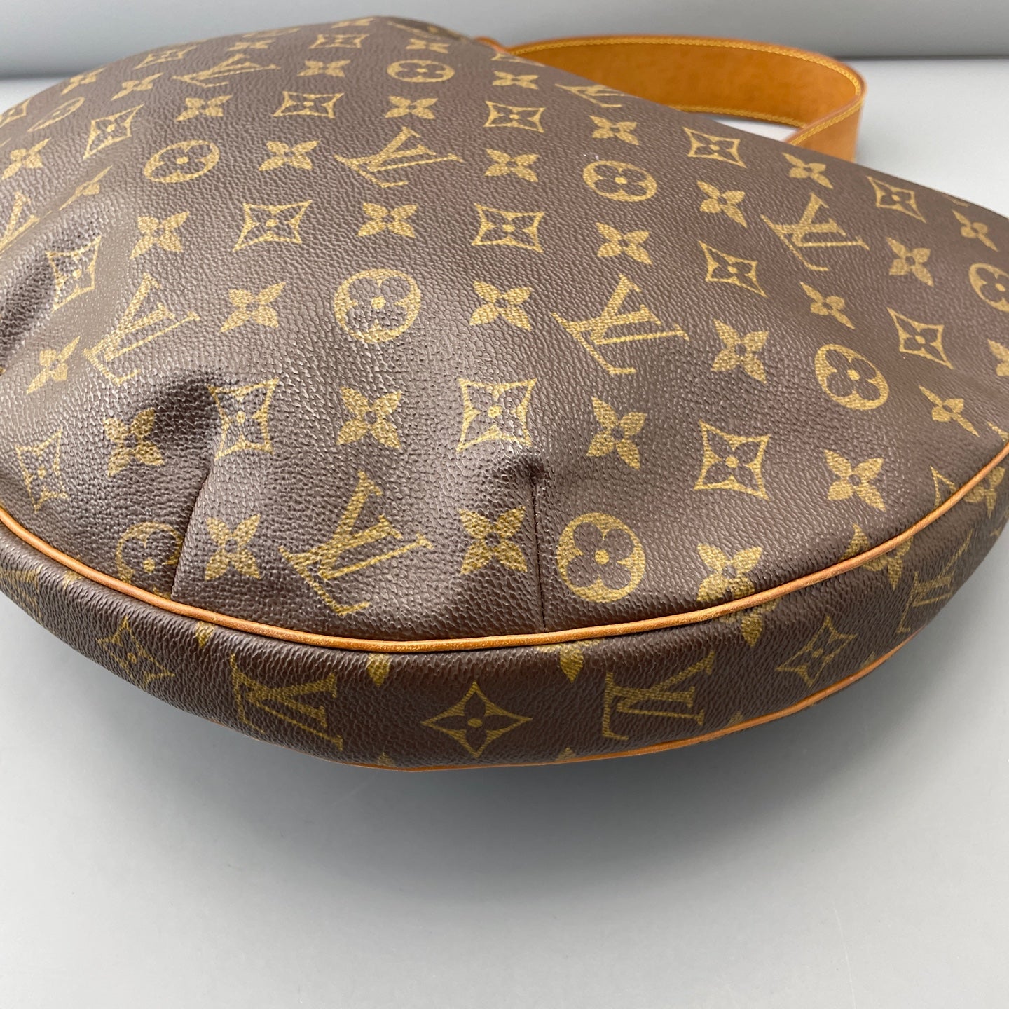 Louis Vuitton - Croissant - Synthetic - Brown - (large)