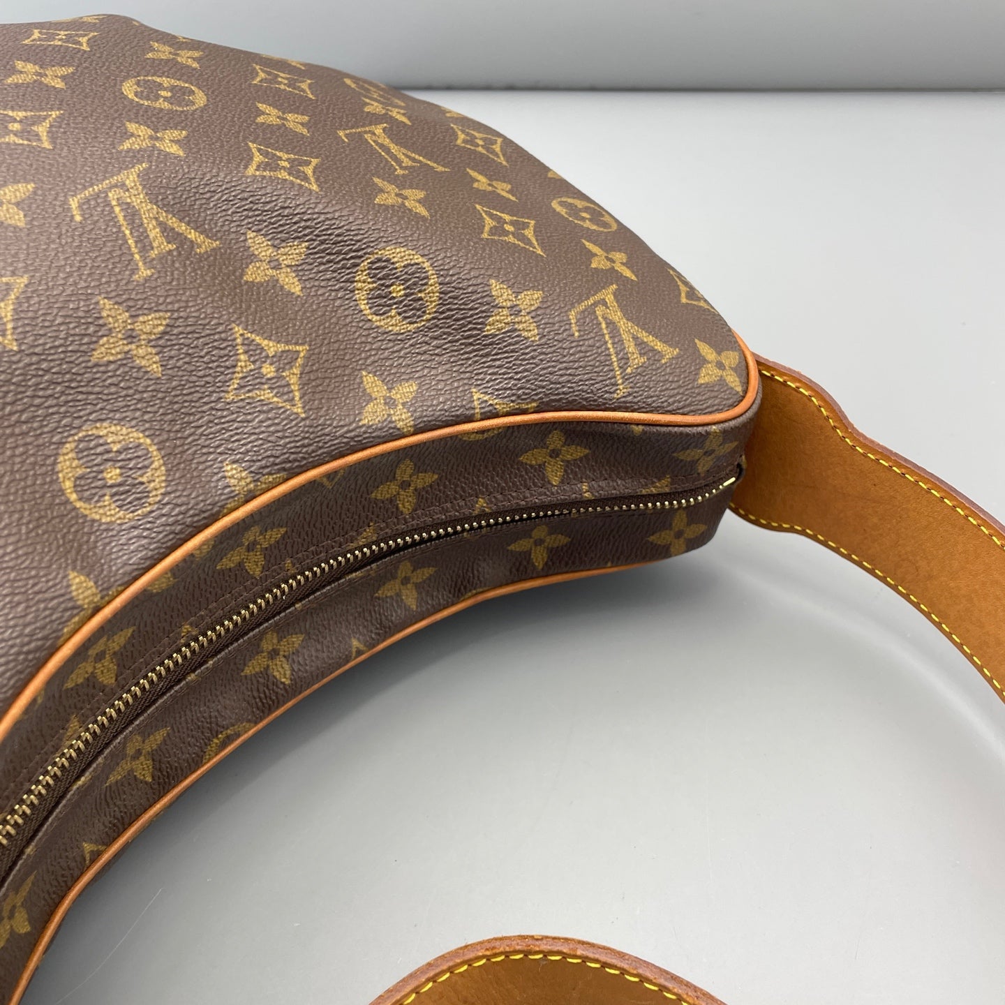 Louis Vuitton - Croissant - Synthetic - Brown - (large)