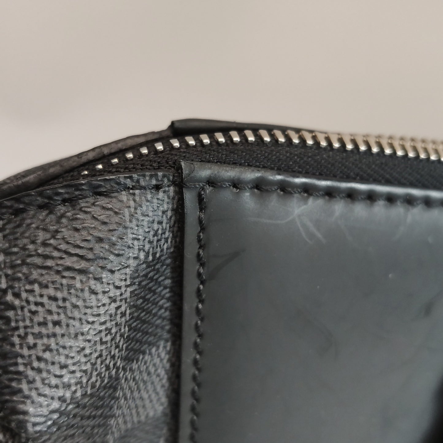 Louis Vuitton - Damier Graphite - Leather - Black - (Other)