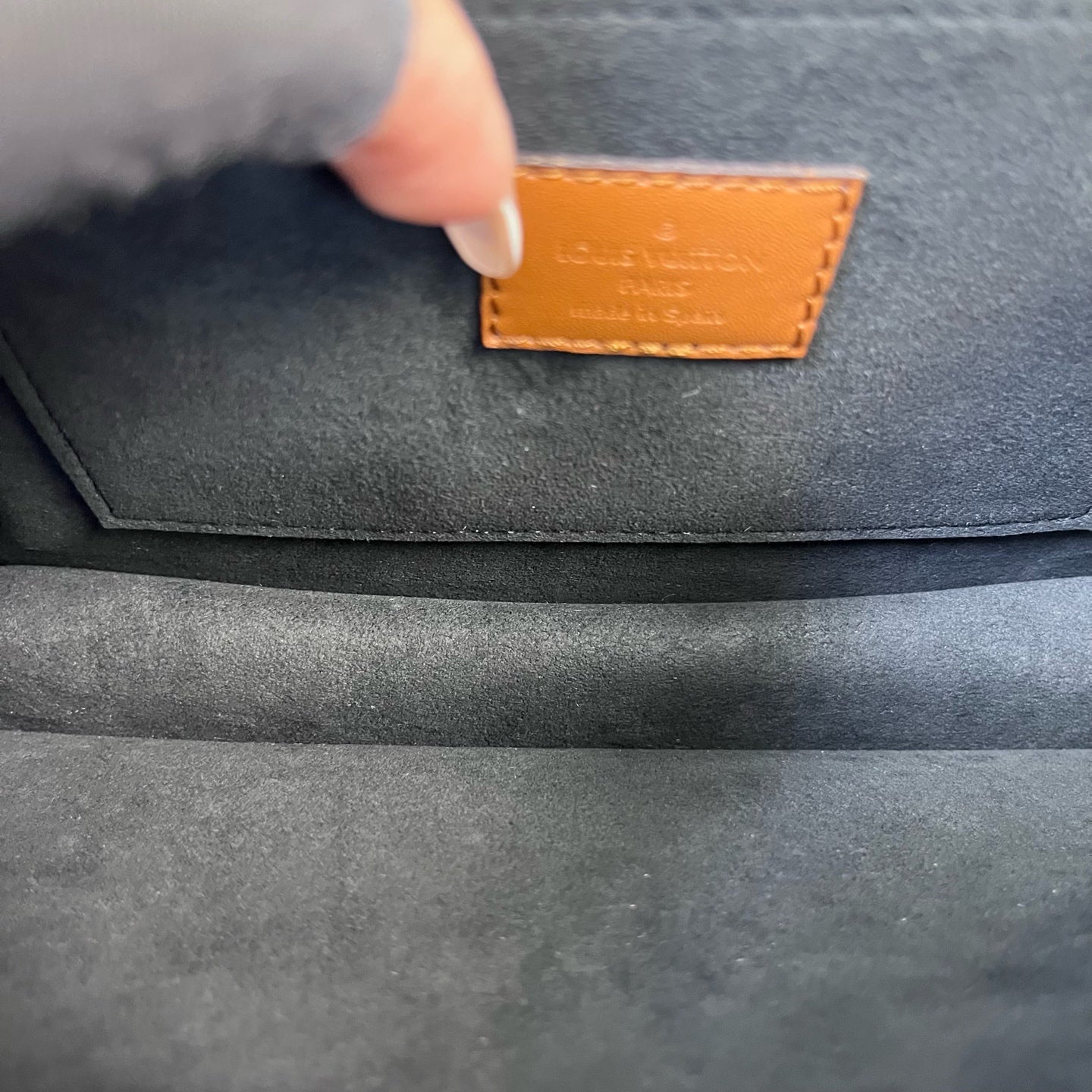 Louis Vuitton - Dauphine - Leather - Brown - (medium)